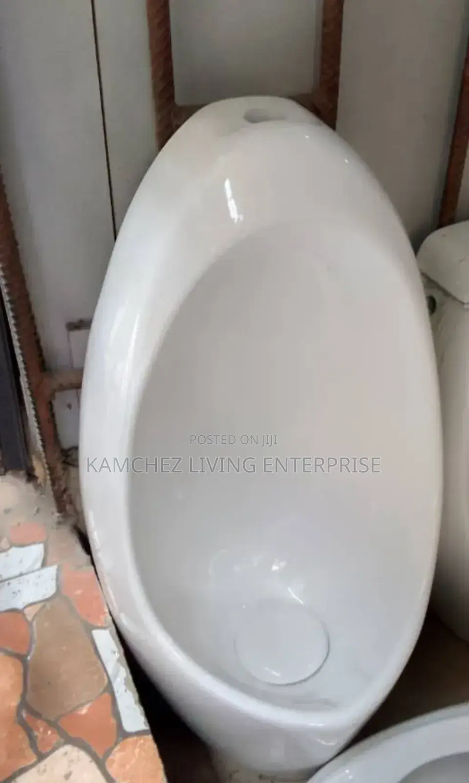 Wall-Mounted Urinal for Public Commercial Toilets