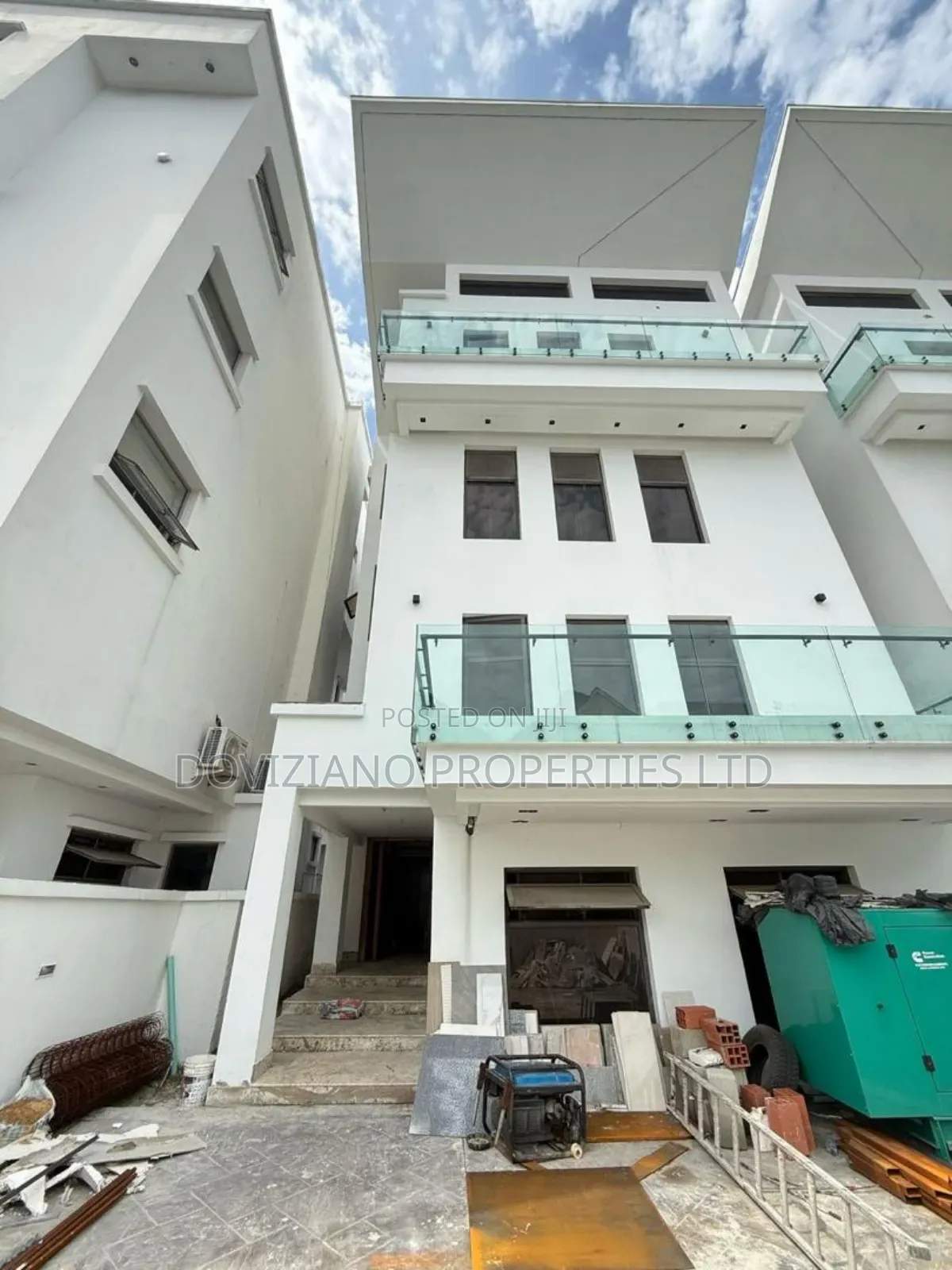 Furnished 6bdrm Duplex in Banana Island for sale