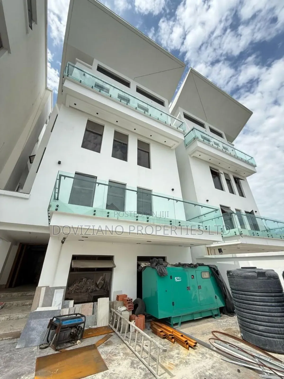 Furnished 6bdrm Duplex in Banana Island for sale