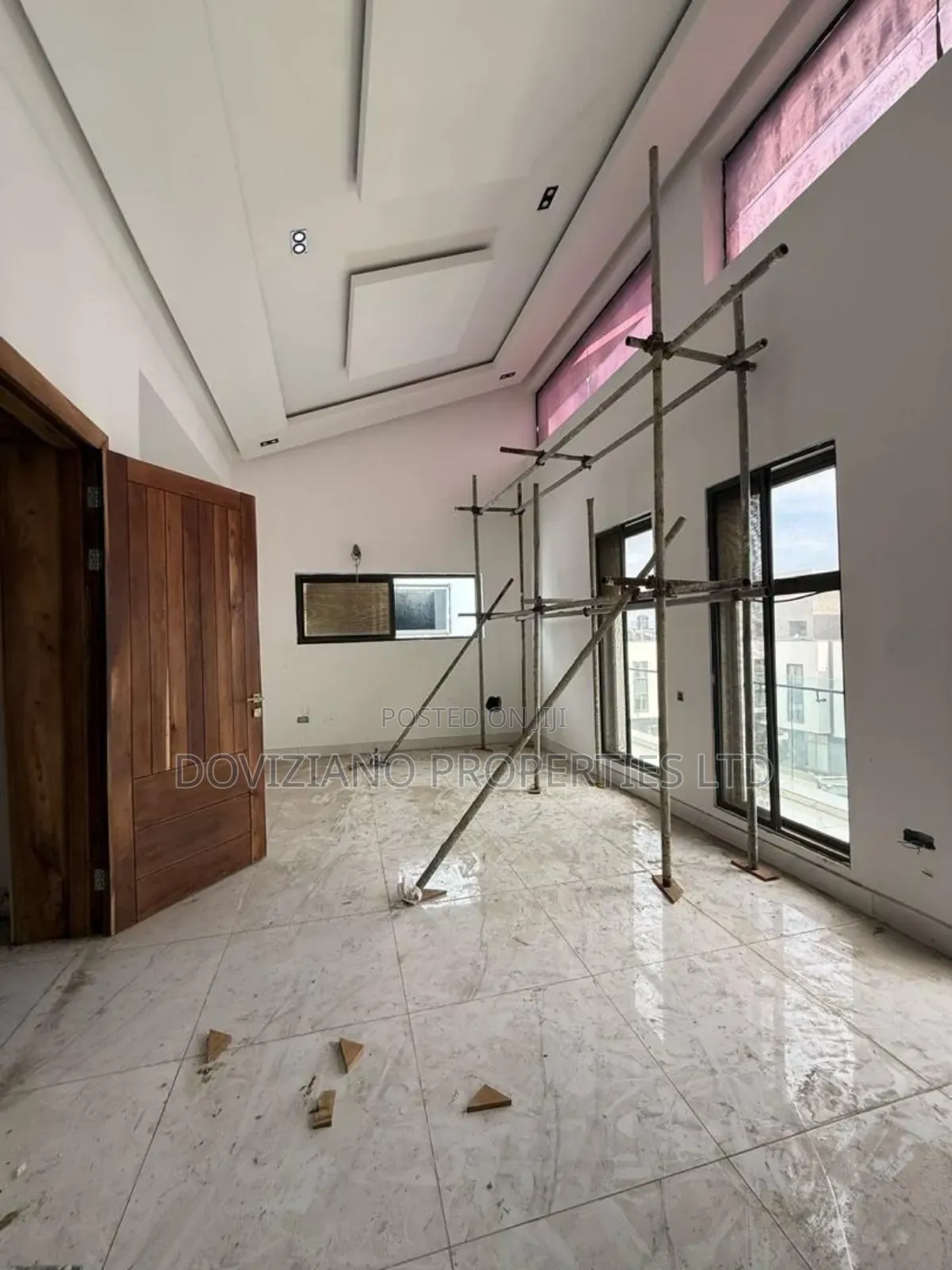 Furnished 6bdrm Duplex in Banana Island for sale