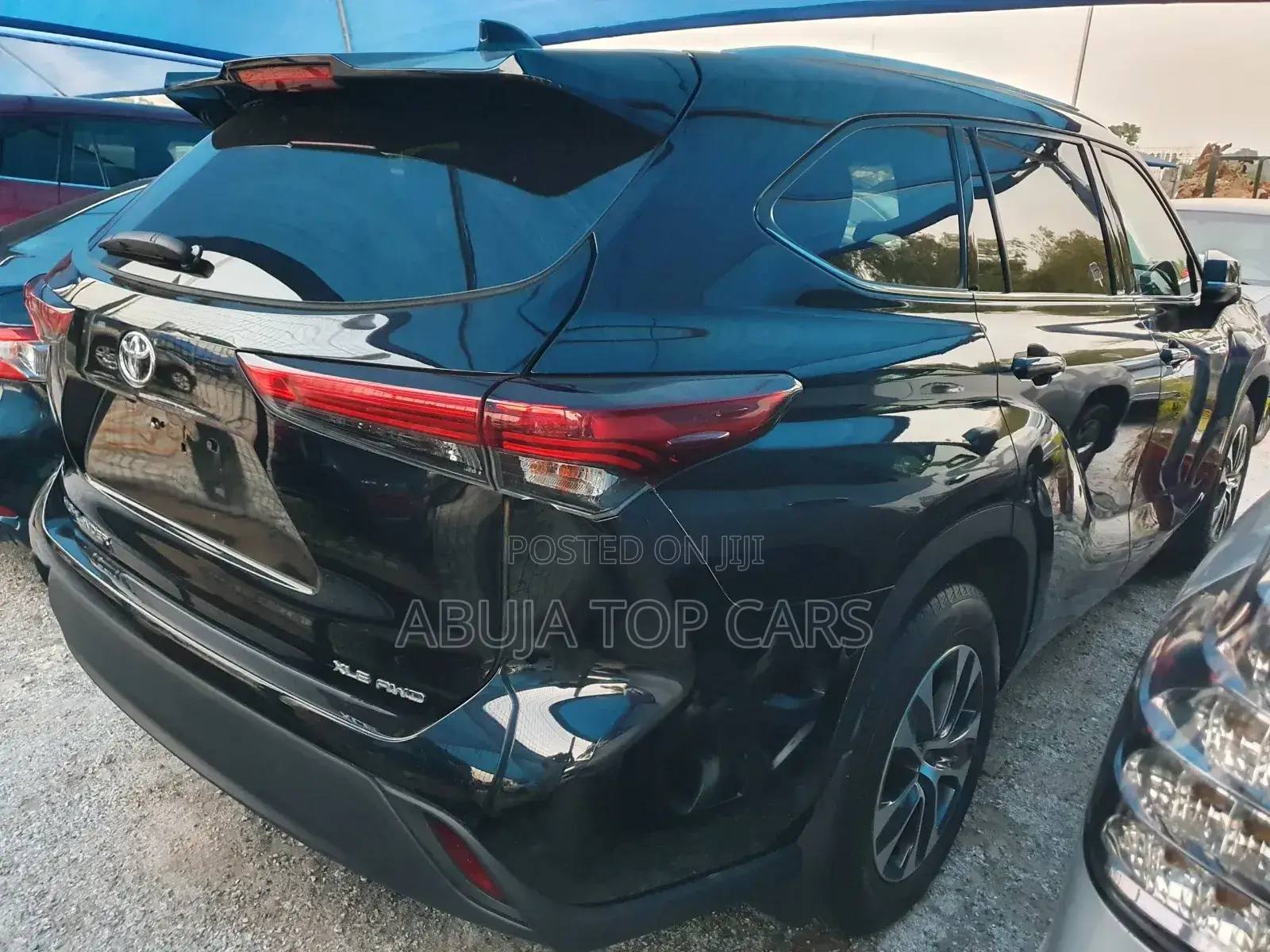 Toyota Highlander LE 2021 Black