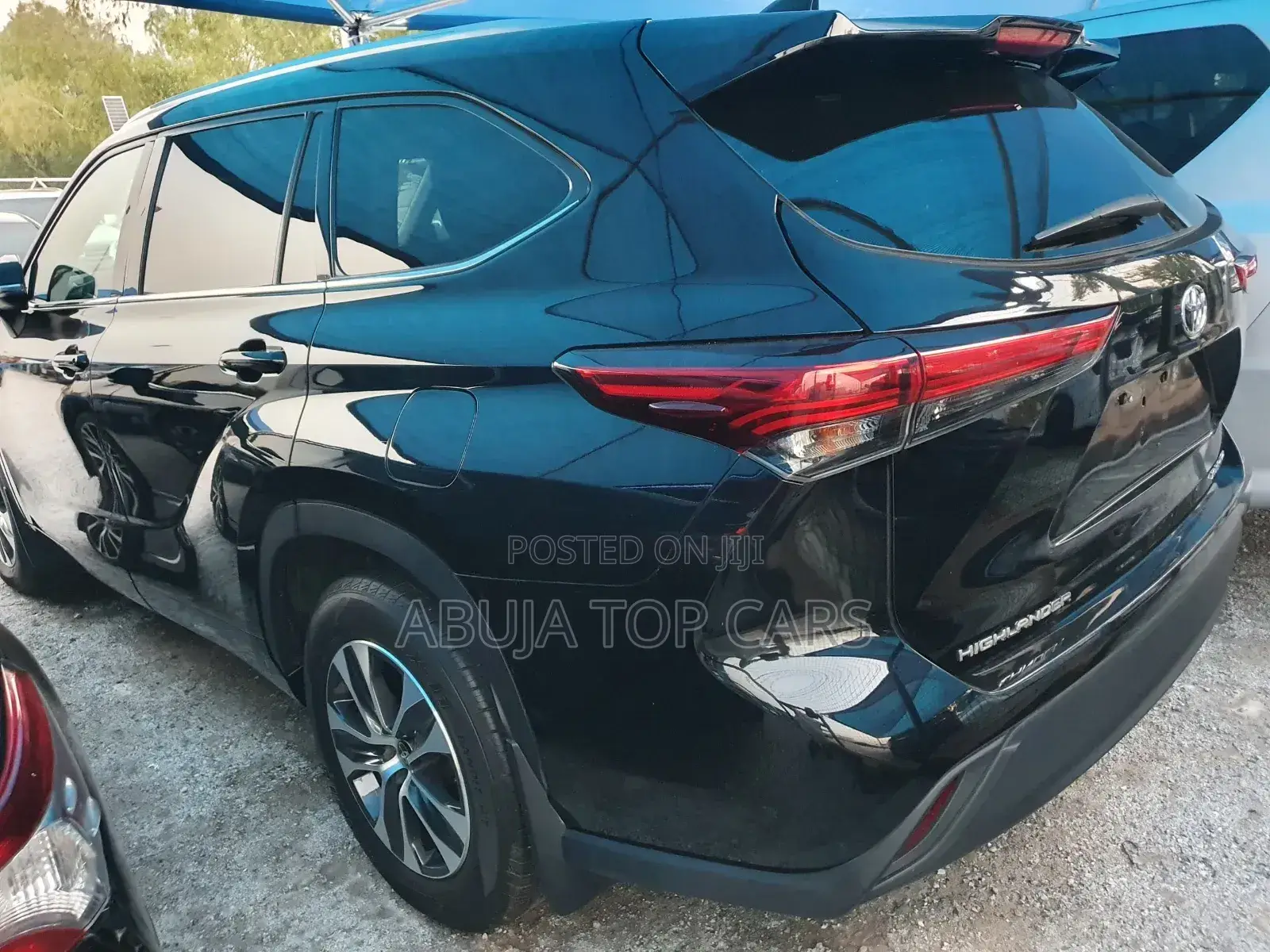 Toyota Highlander LE 2021 Black