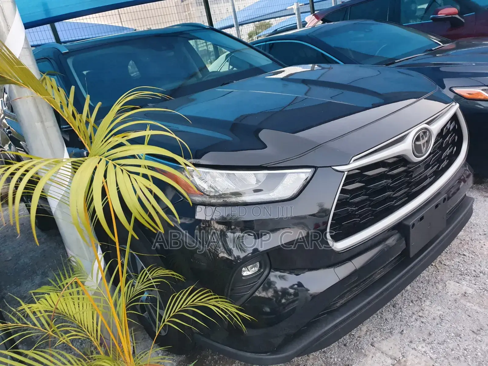 Toyota Highlander LE 2021 Black