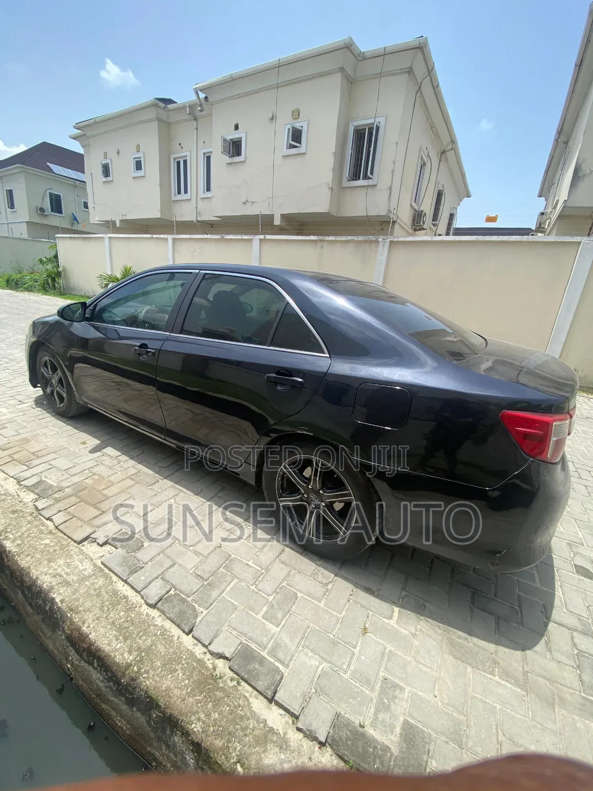 Toyota Camry LE 4dr Sedan (2.5L 4cyl 6A) 2013 Black