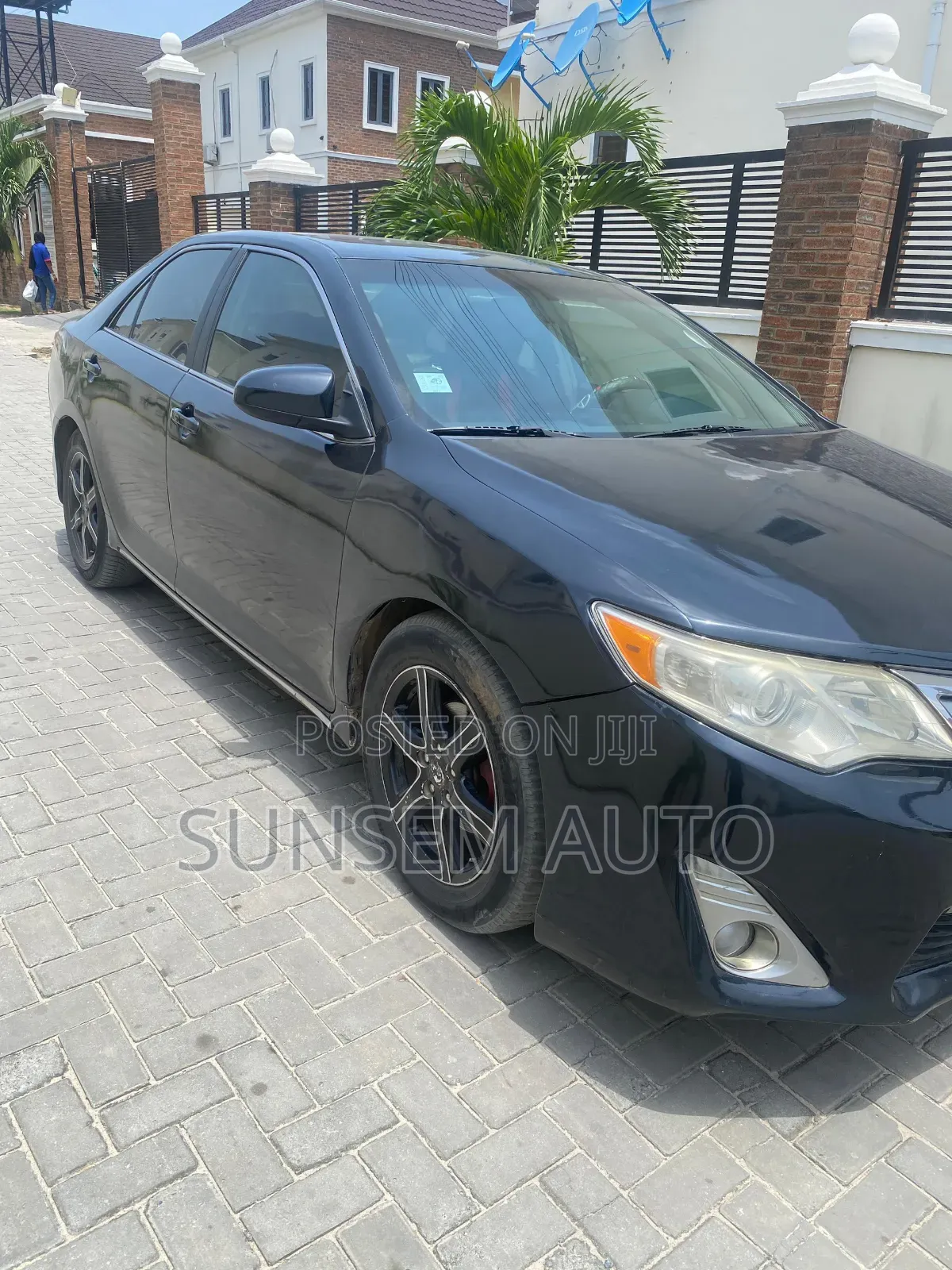 Toyota Camry LE 4dr Sedan (2.5L 4cyl 6A) 2013 Black