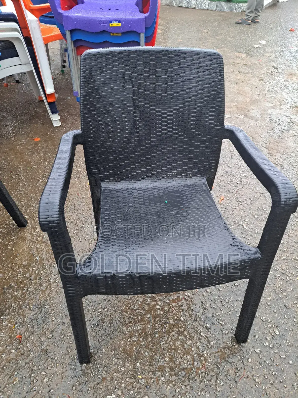 Four Leg Plastic Chair