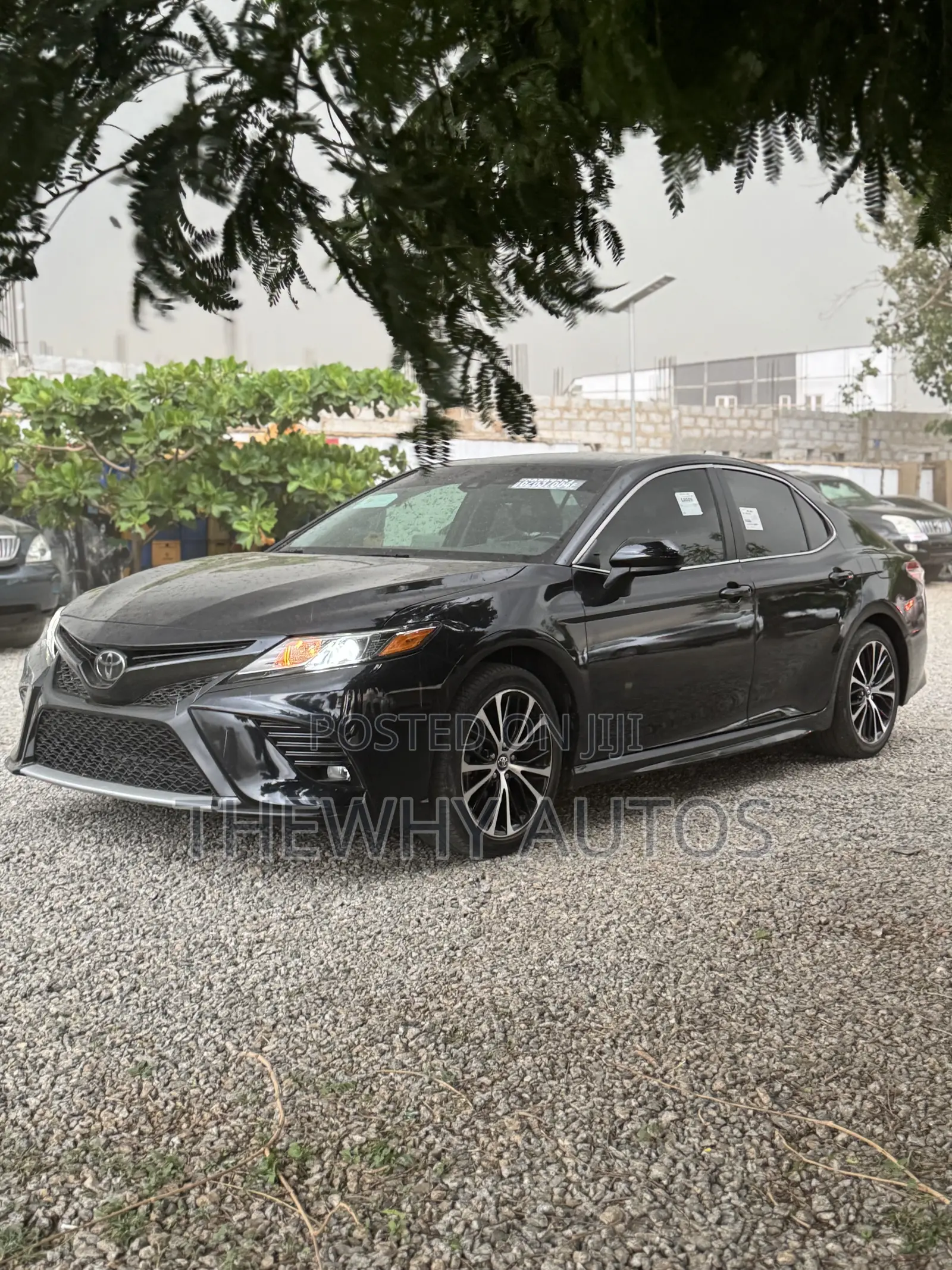 Toyota Camry SE FWD (2.5L 4cyl 8AM) 2018 Black