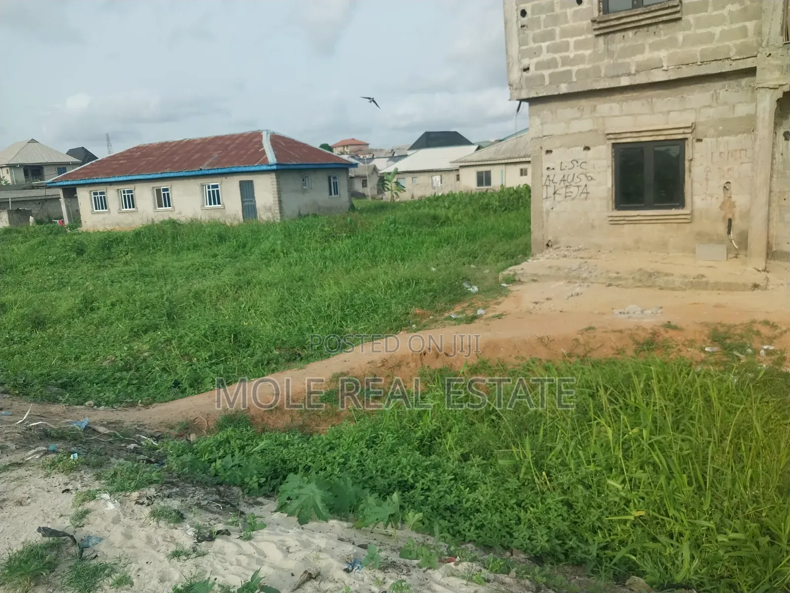 30ft by 60ft Ishitu Quater Plot in a Street