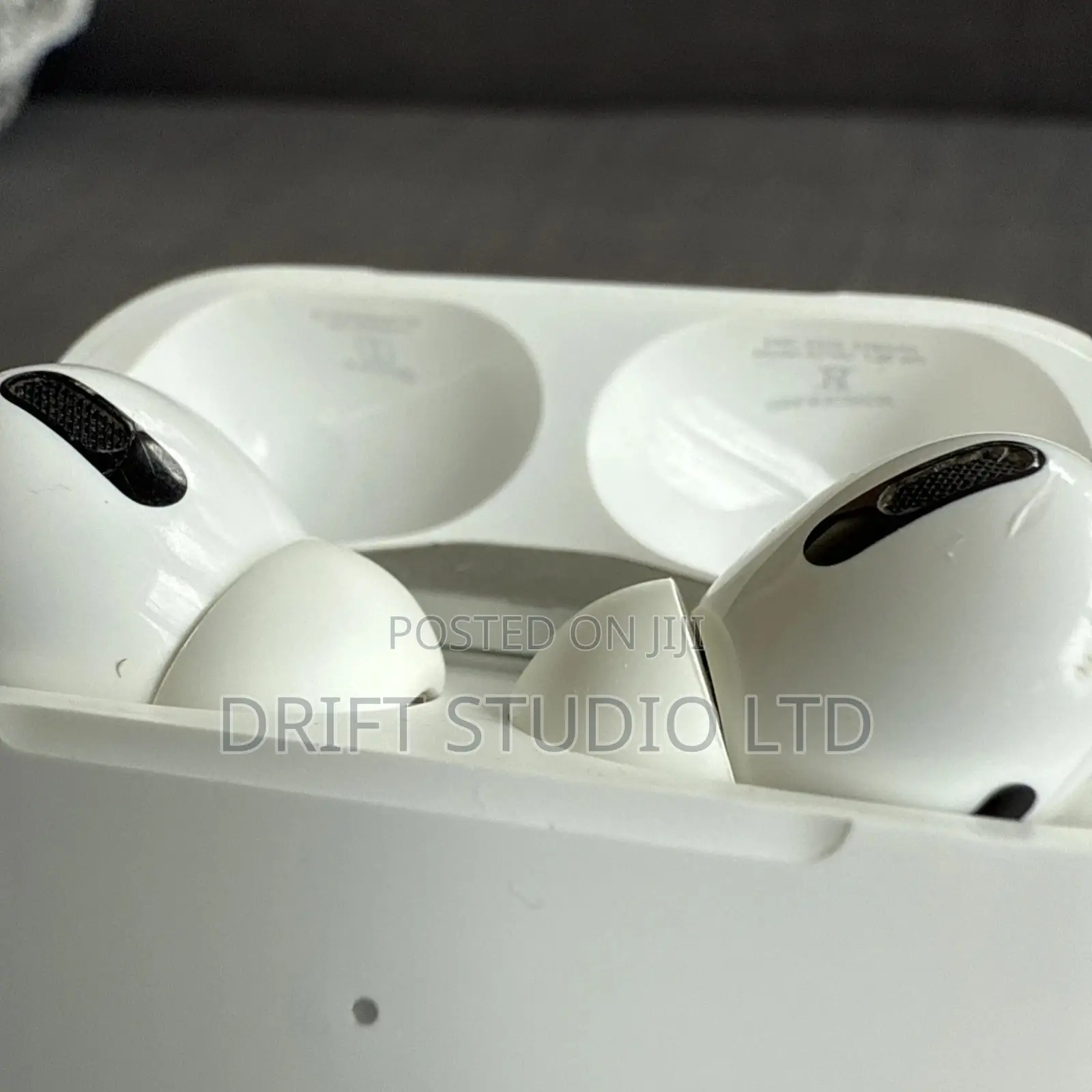 Genuine Airpods Pro 1 With Magsafe Case