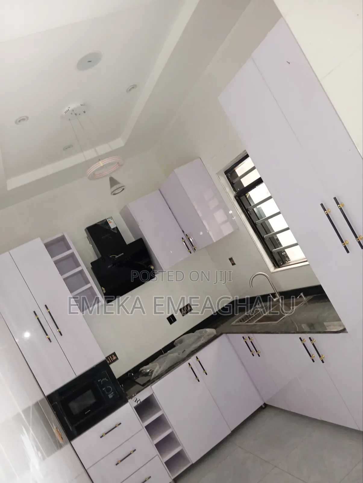 4bdrm Bungalow in Heliu Estate, Enugu for sale
