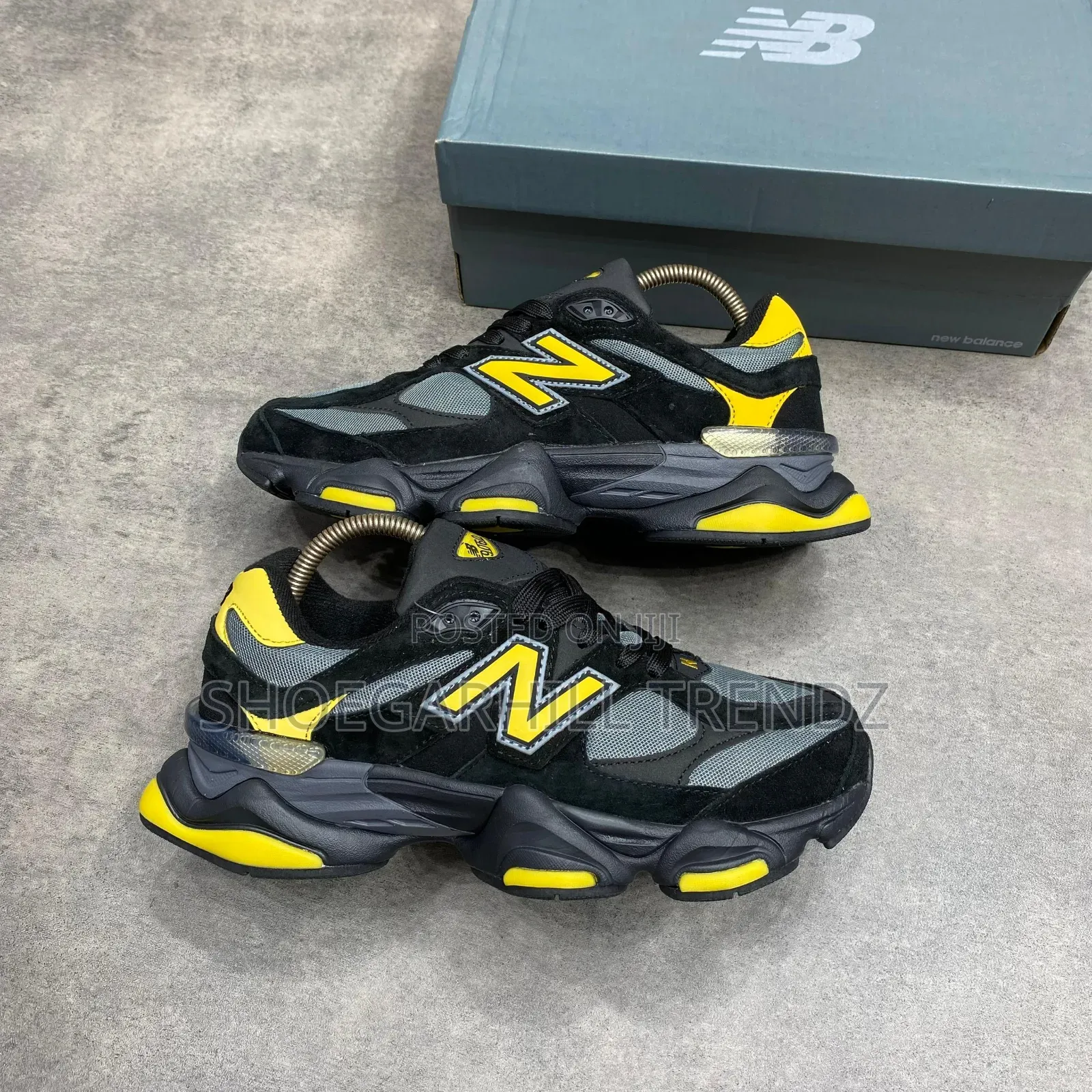 New Balance 9060 Sneakers in Several Colours and Sizes 37-47