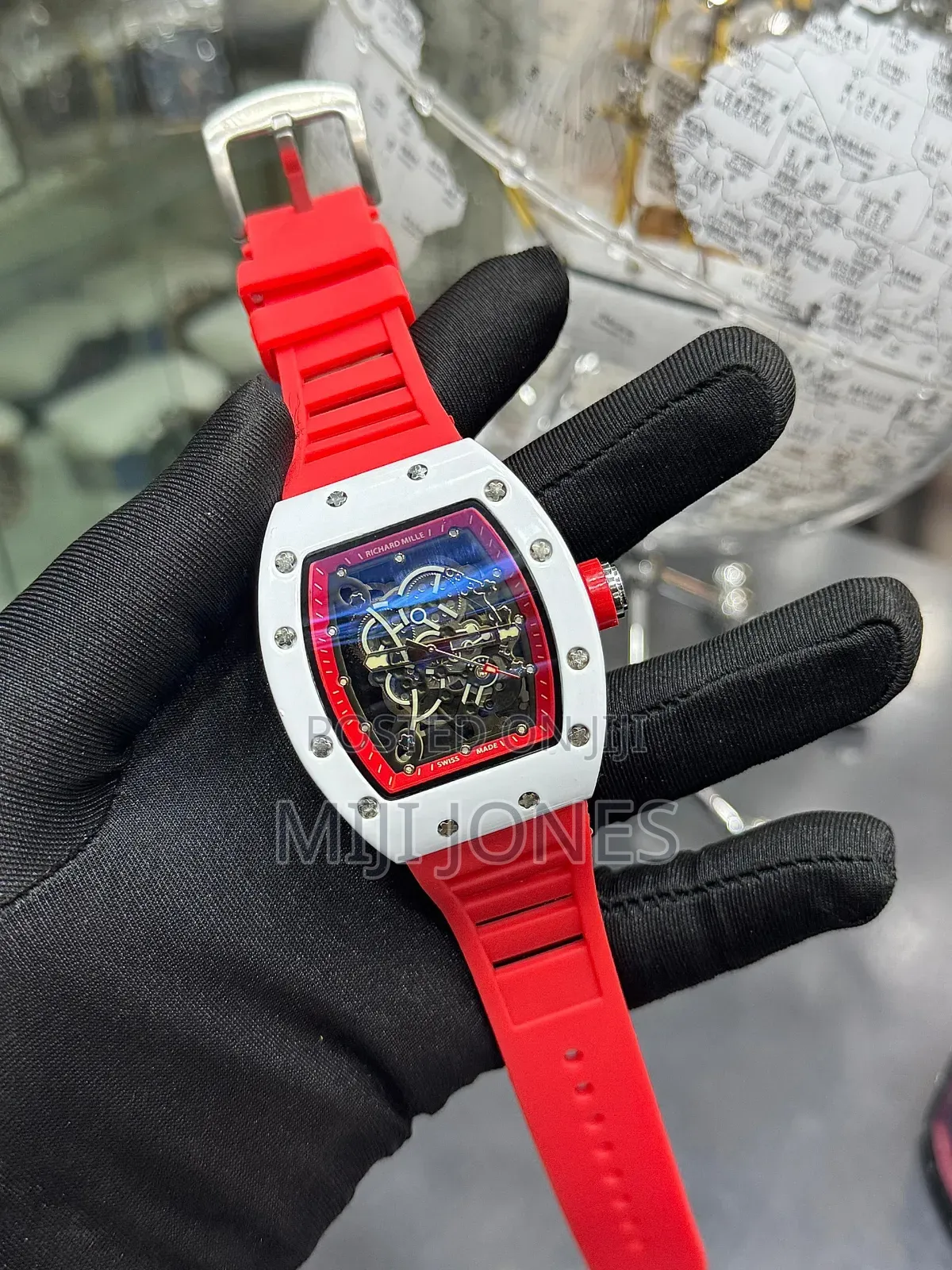 "Quartz Rm Watch - Budget-Friendly Rubber Strap"