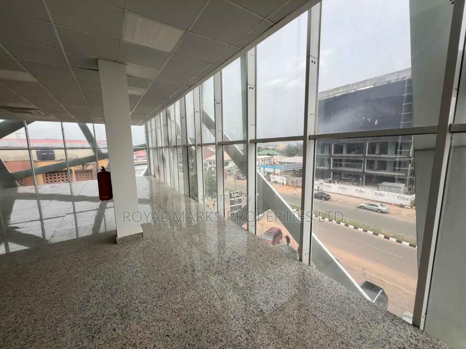 Nicely Located 272sqm Facing the Major Road
