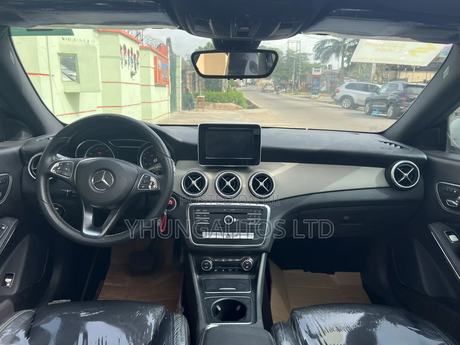 Mercedes-Benz CLA-Class CLA 250 4MATIC Sedan 2018 White