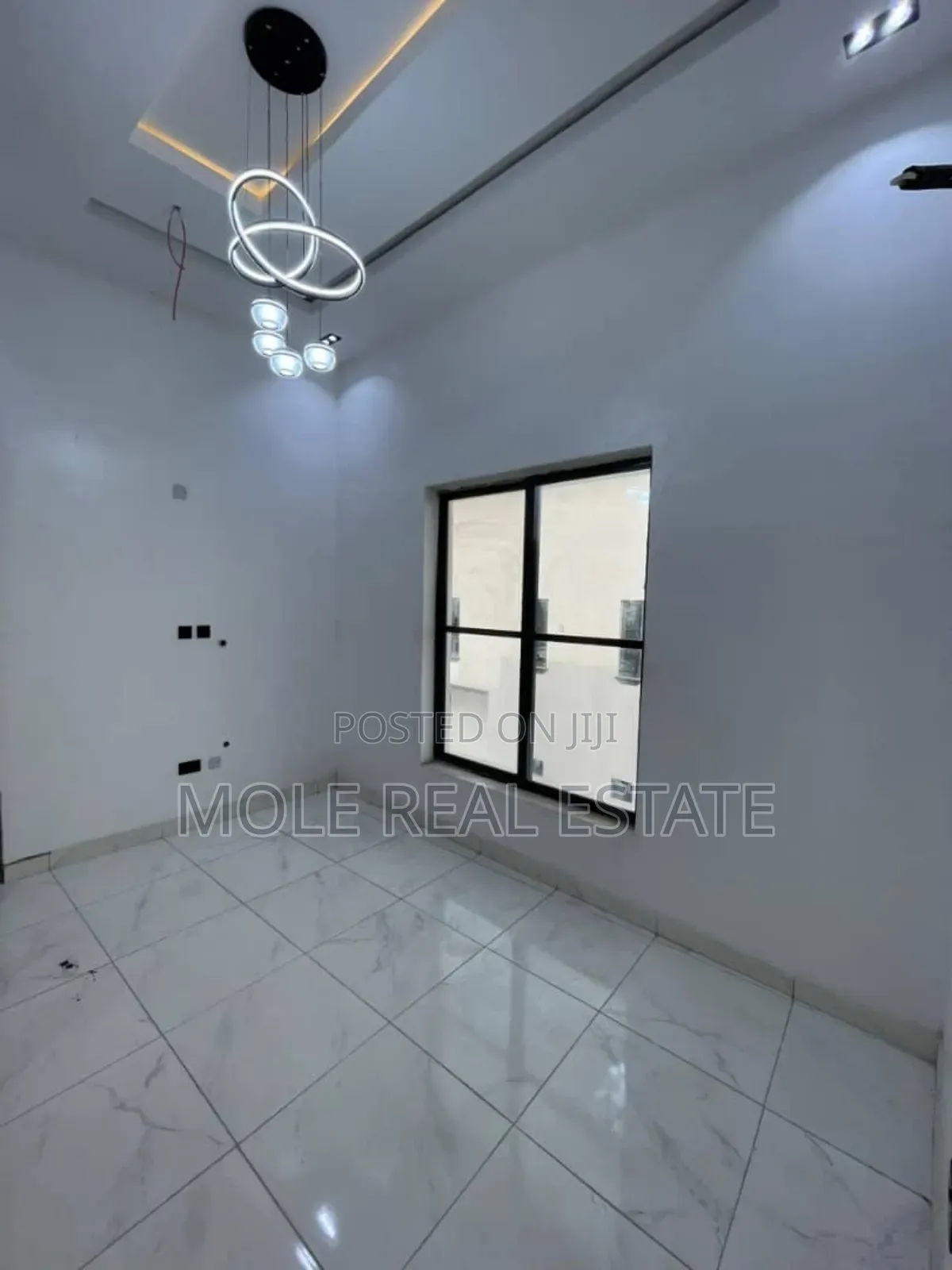 Furnished 5bdrm Duplex in Ikate for sale