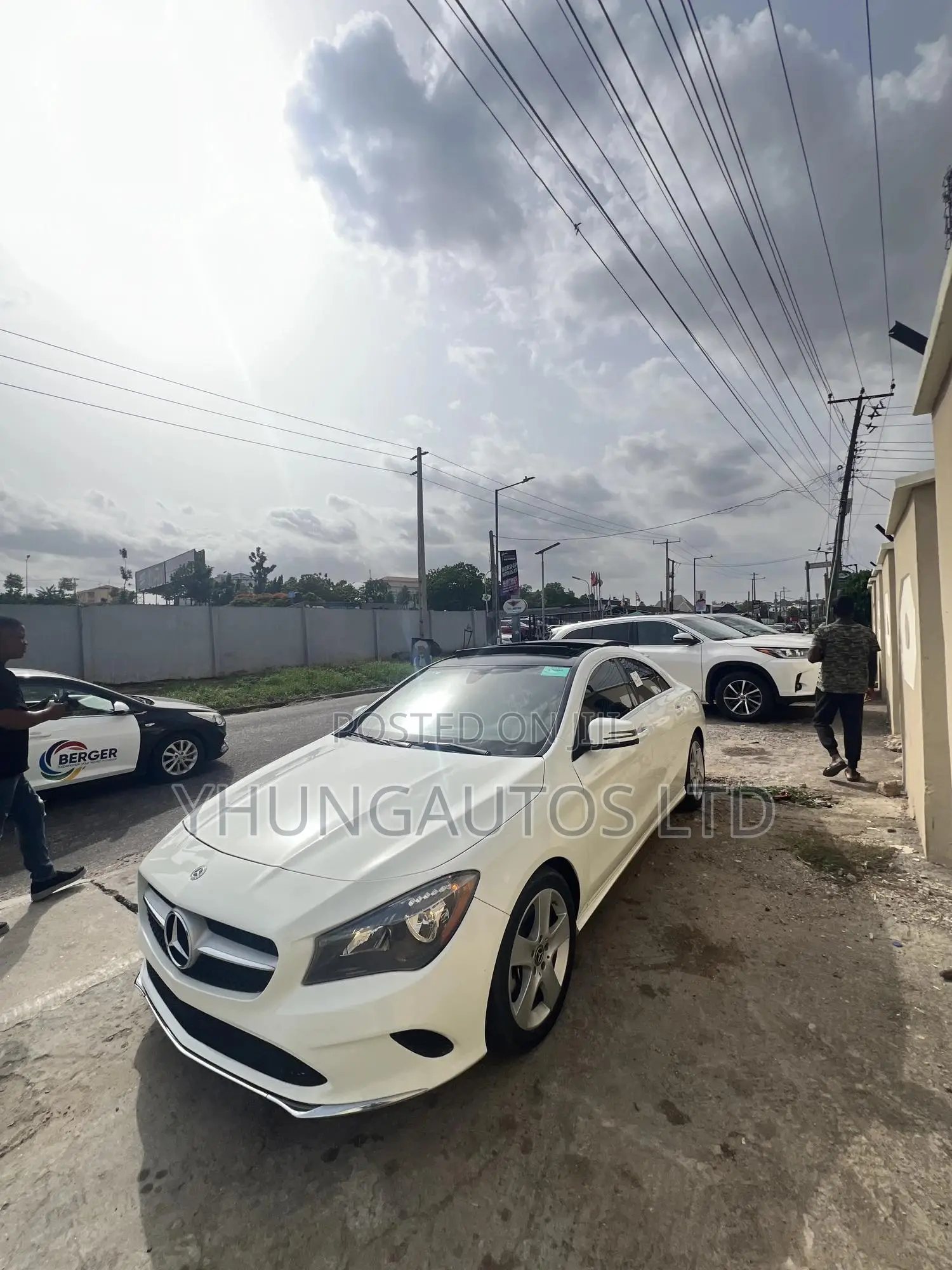Mercedes-Benz CLA-Class CLA 250 4MATIC Sedan 2018 White