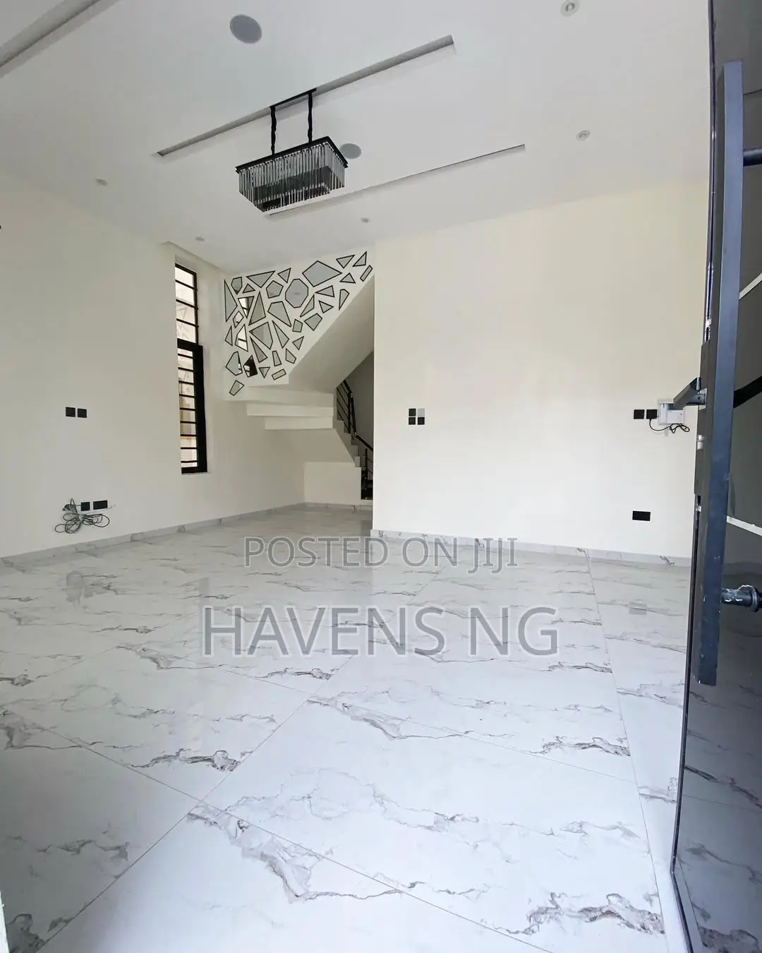 4bdrm Duplex in Lekki Phase 2 for sale