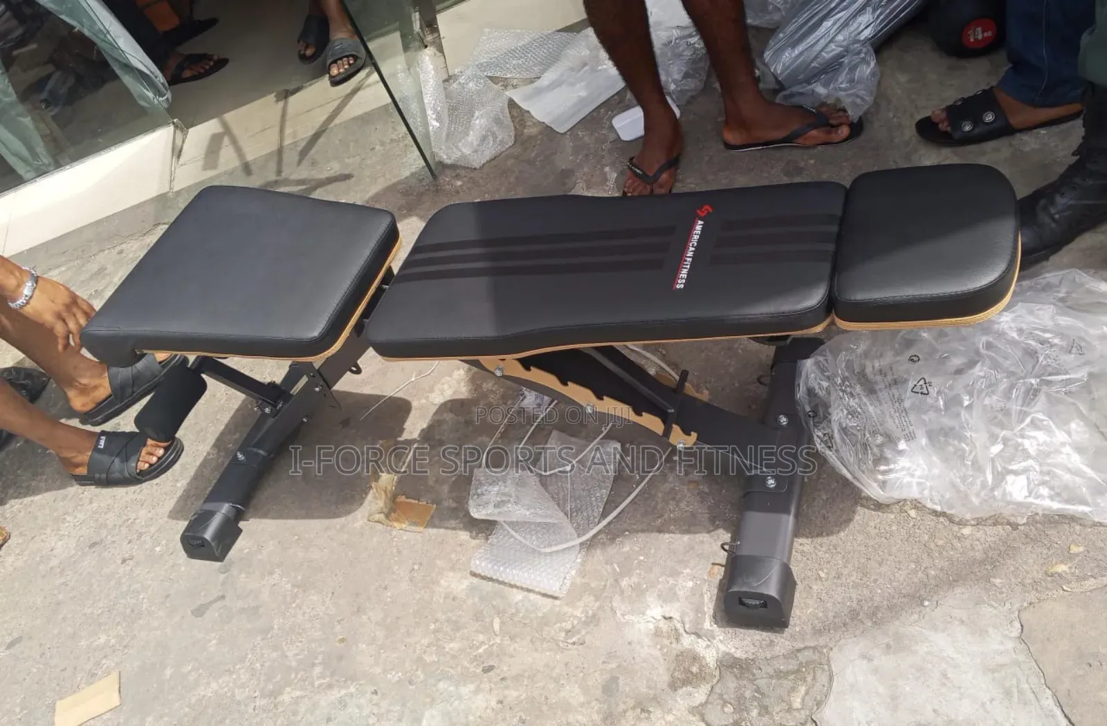 Commercial Adjustable Weight Bench