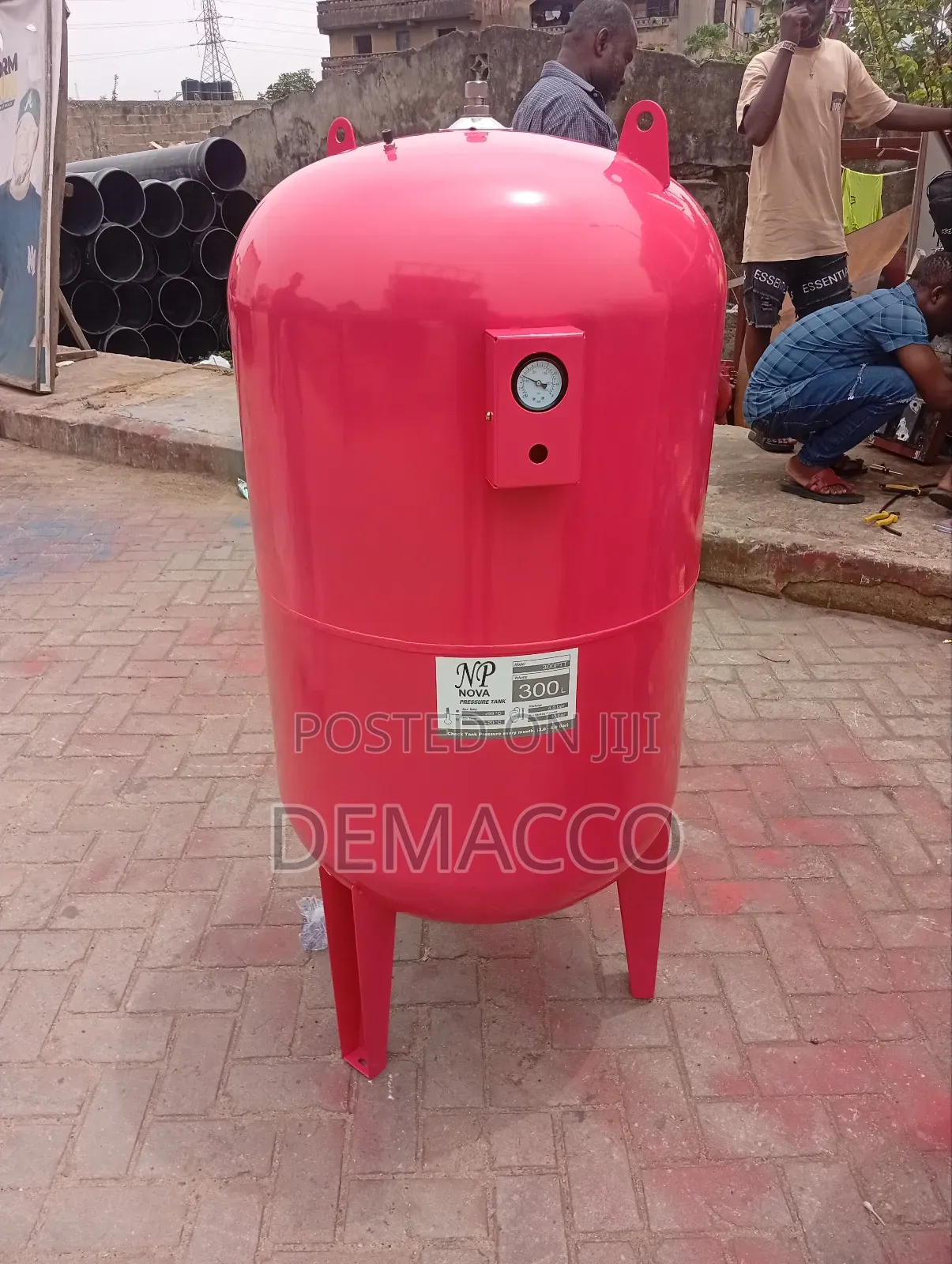 Nov Pleasure Tank 300 La