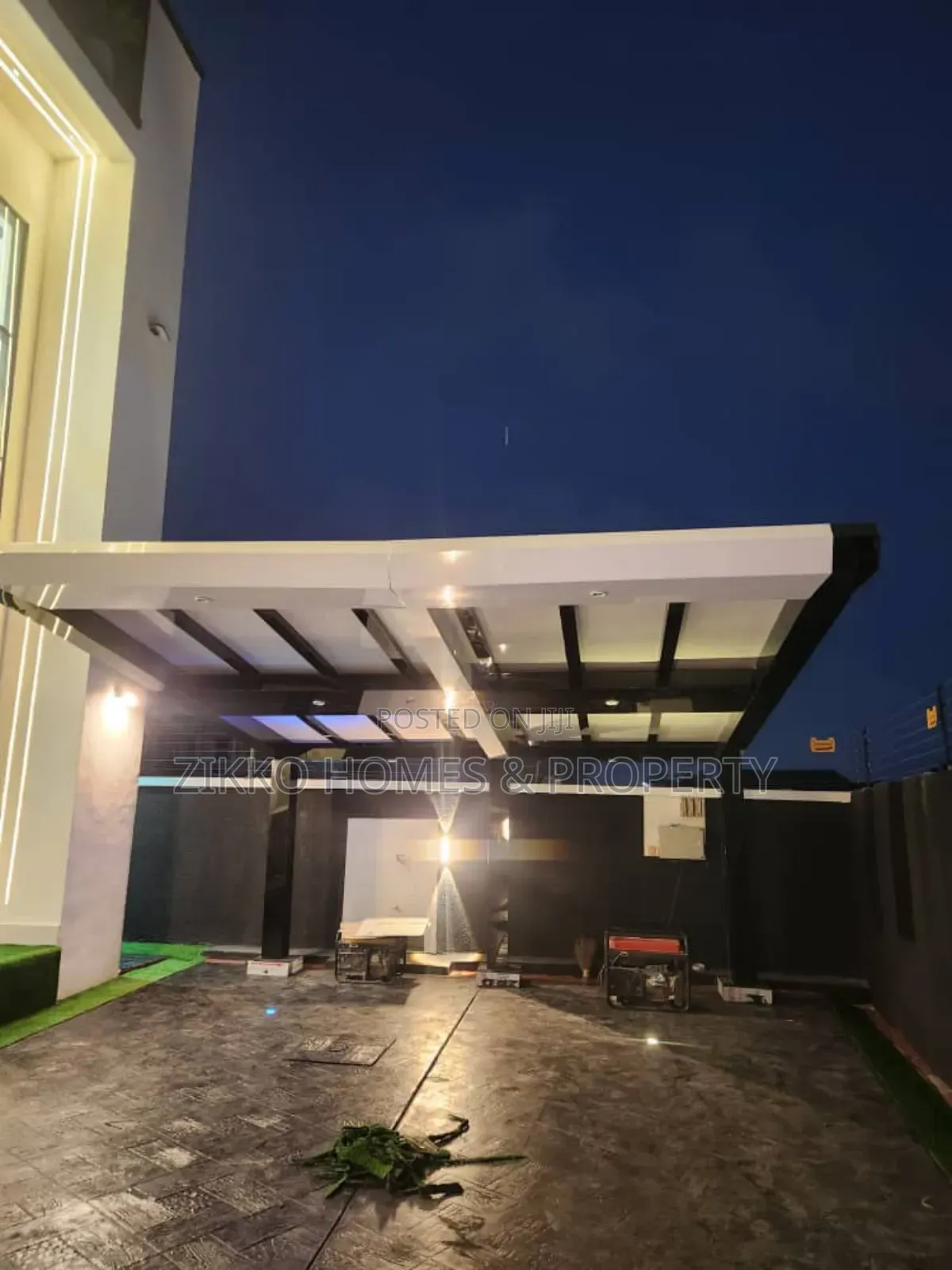 5bdrm Duplex in Oakland Estate, Ajah for sale