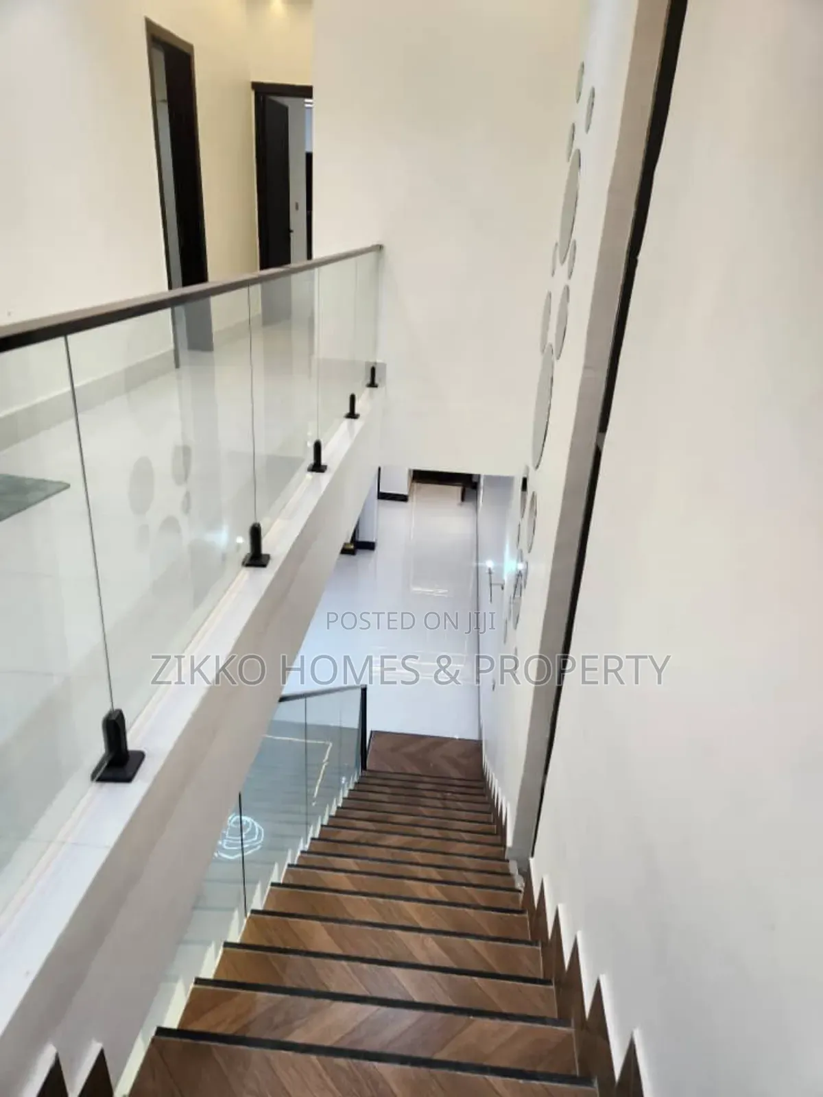 5bdrm Duplex in Oakland Estate, Ajah for sale