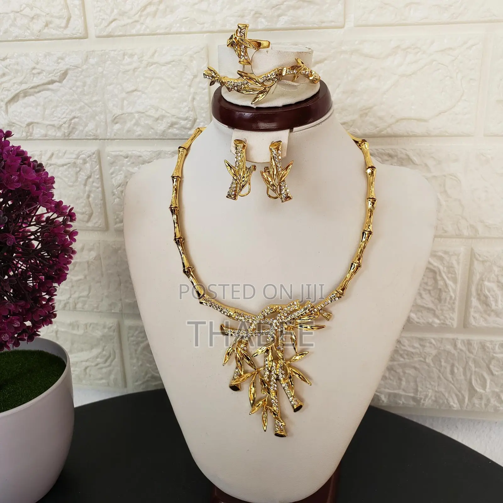 A Set ( Chain Earing, Ring and Bangle)