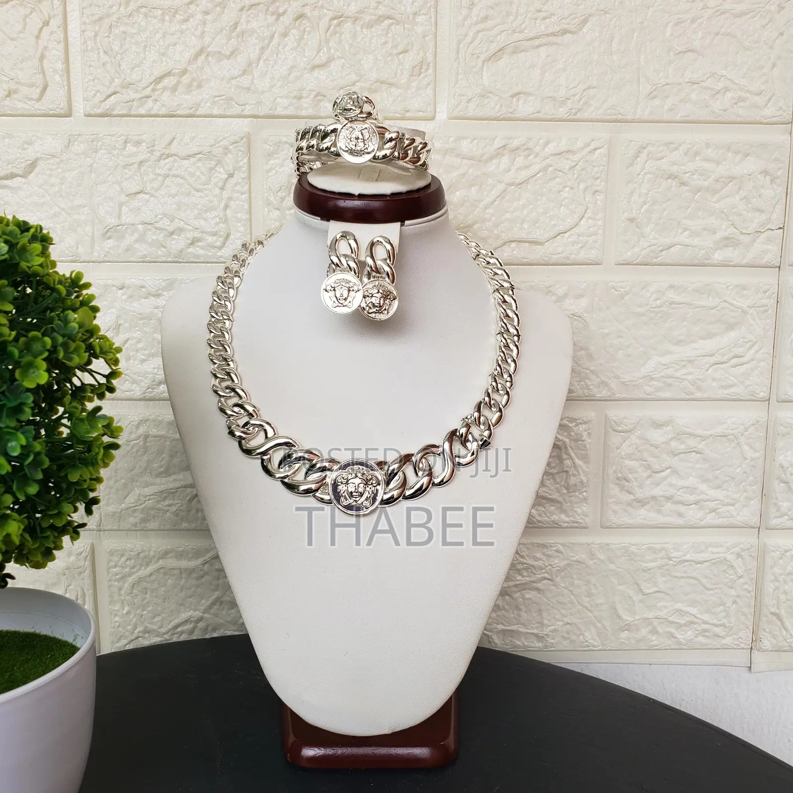 A Set ( Chain Earing, Ring and Bangle)