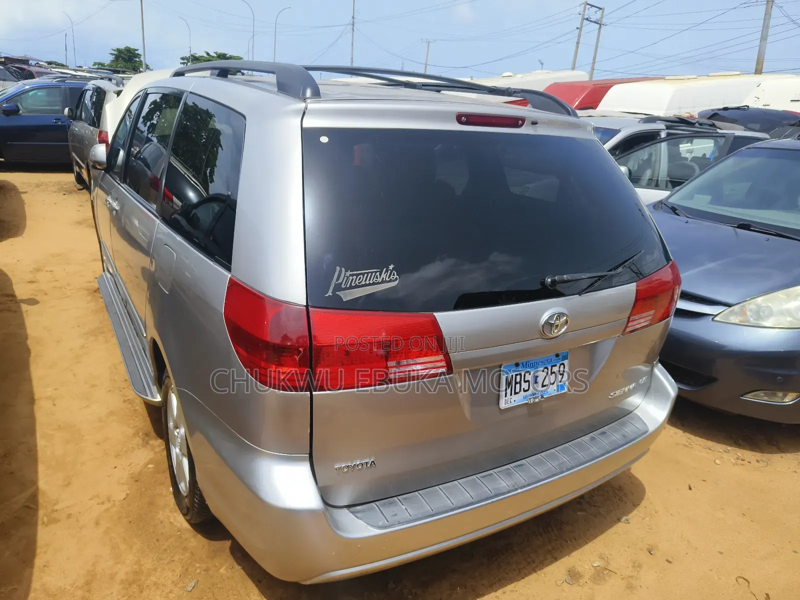 Toyota Sienna LE AWD 2005 Gold