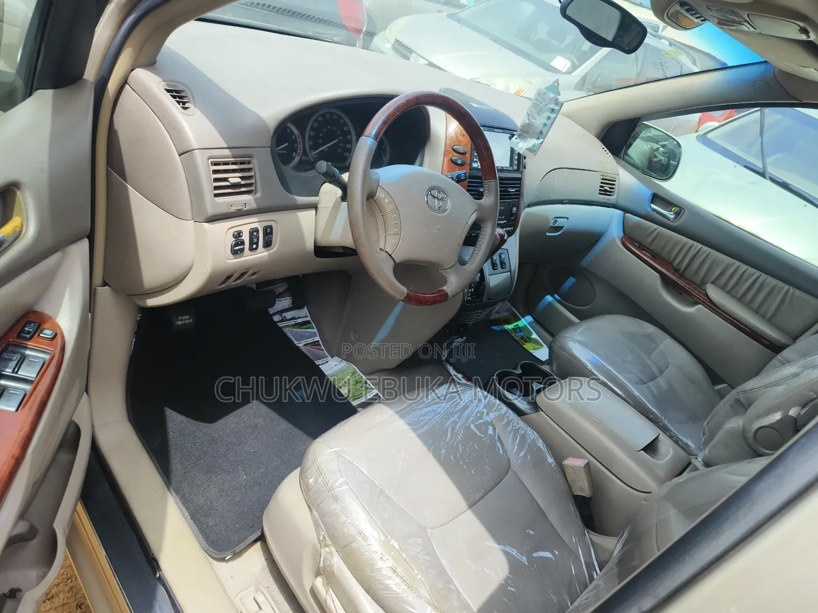 Toyota Sienna XLE Limited AWD 2005 Gold