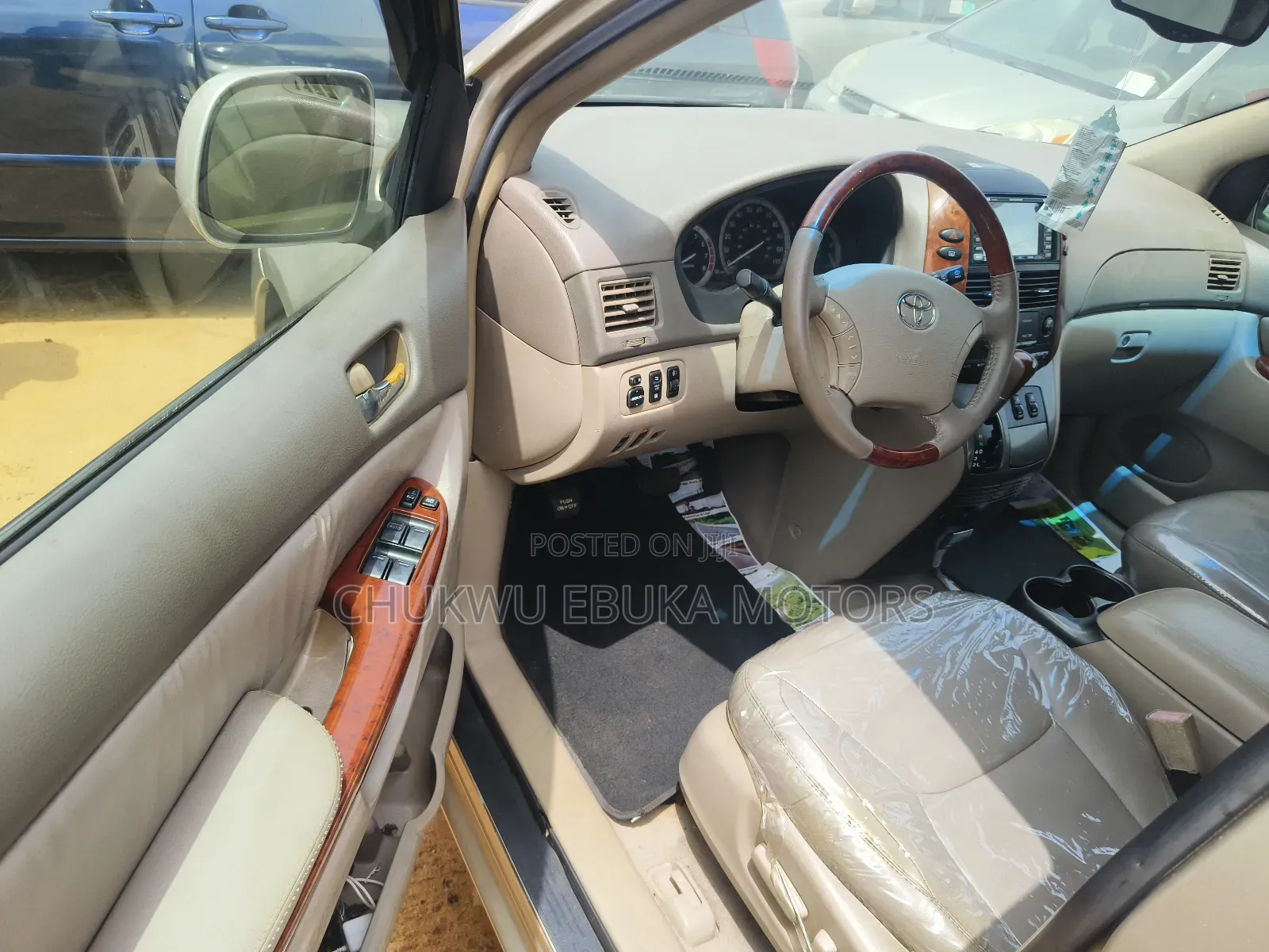 Toyota Sienna XLE Limited AWD 2005 Gold