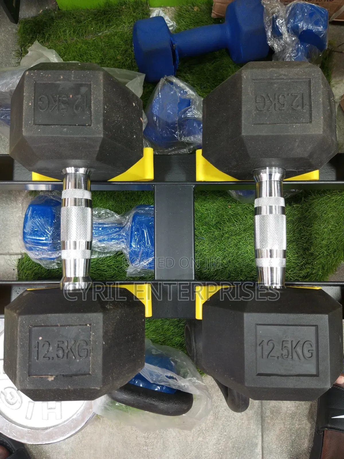 12.5kg by Two Hexagon Dumbbells