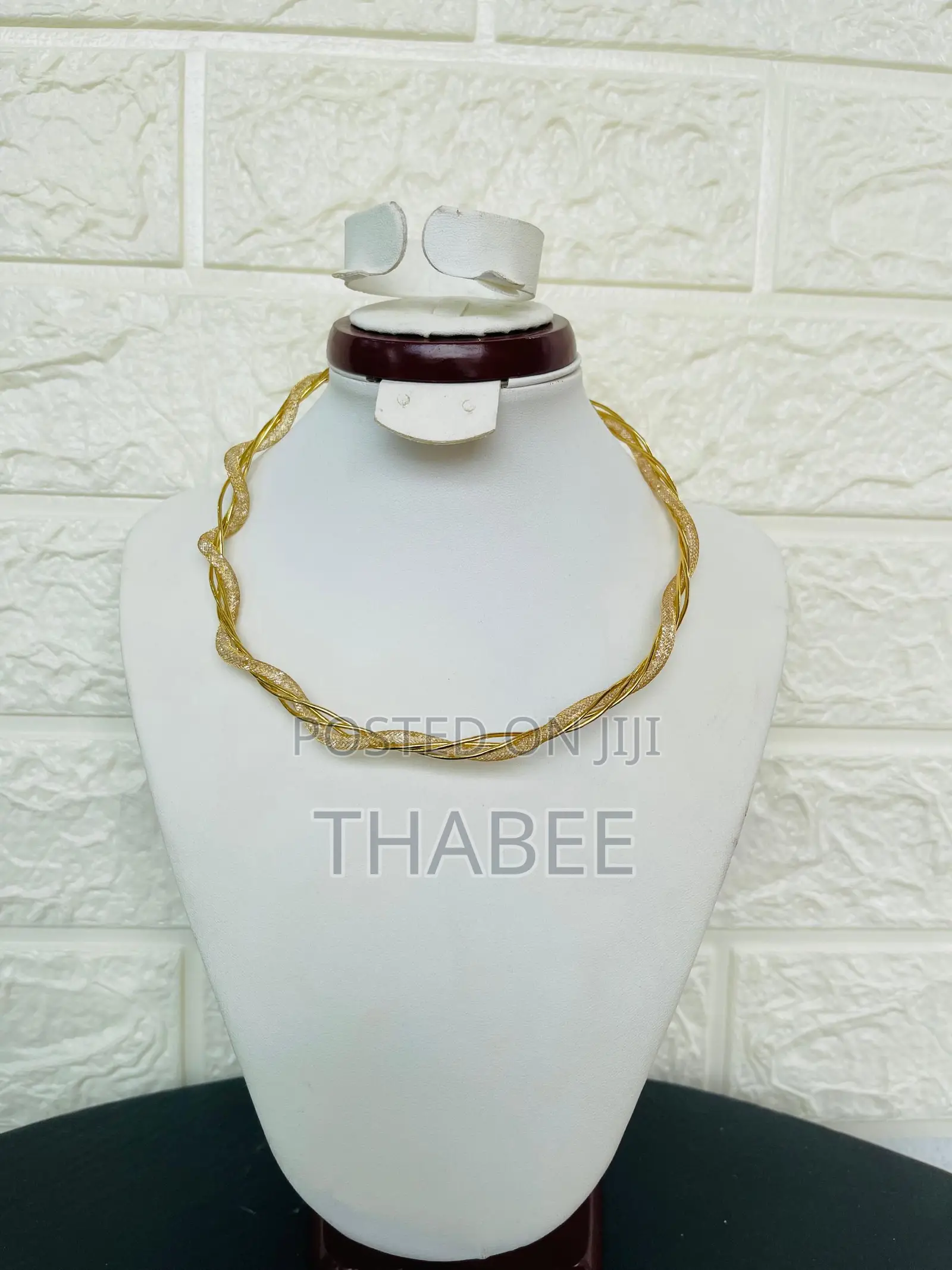 Non Tarnished Gold and Silver Replica Choker Necklace