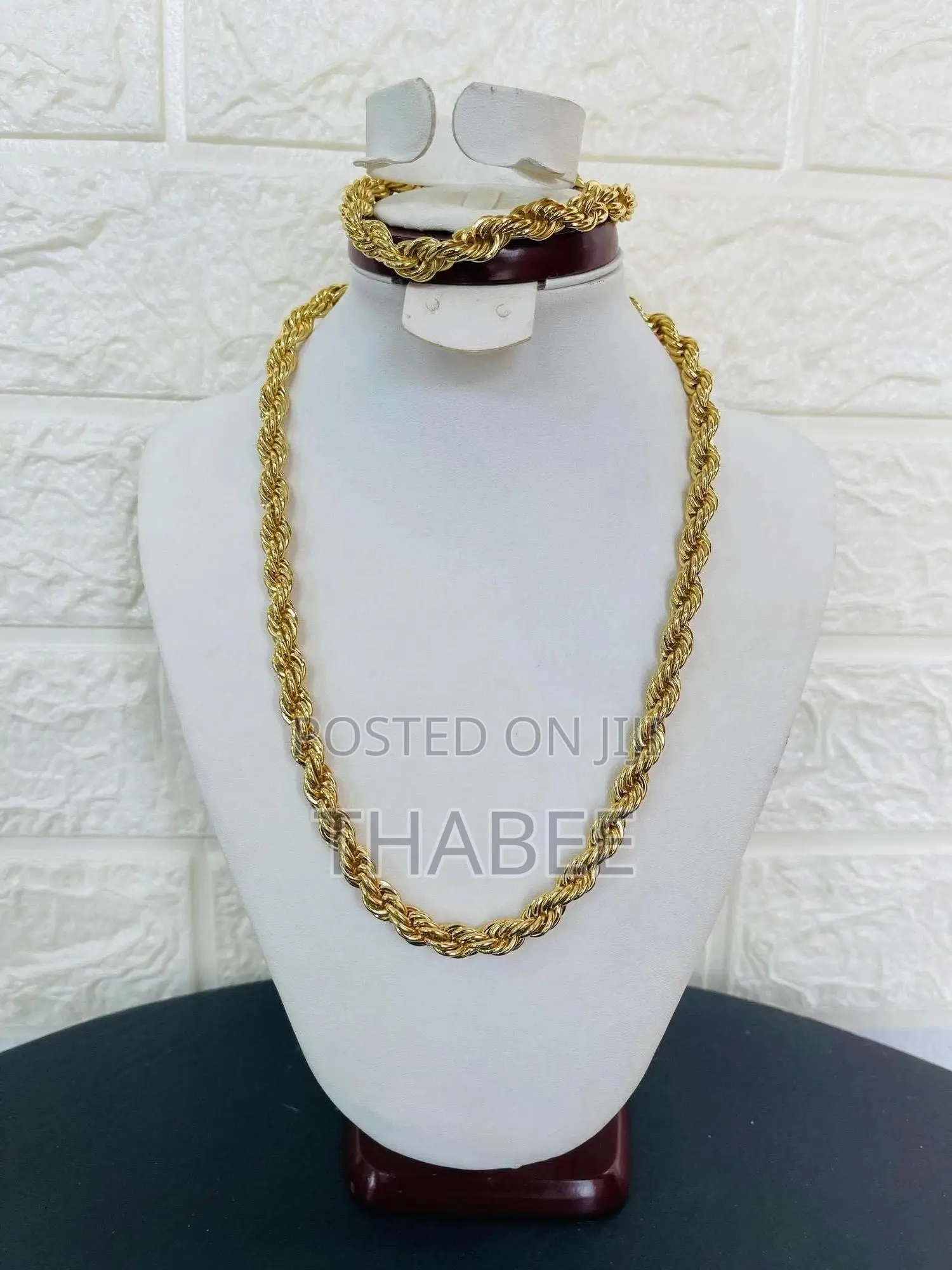 Chain and Bracelet Non Tarnish Gold Replica