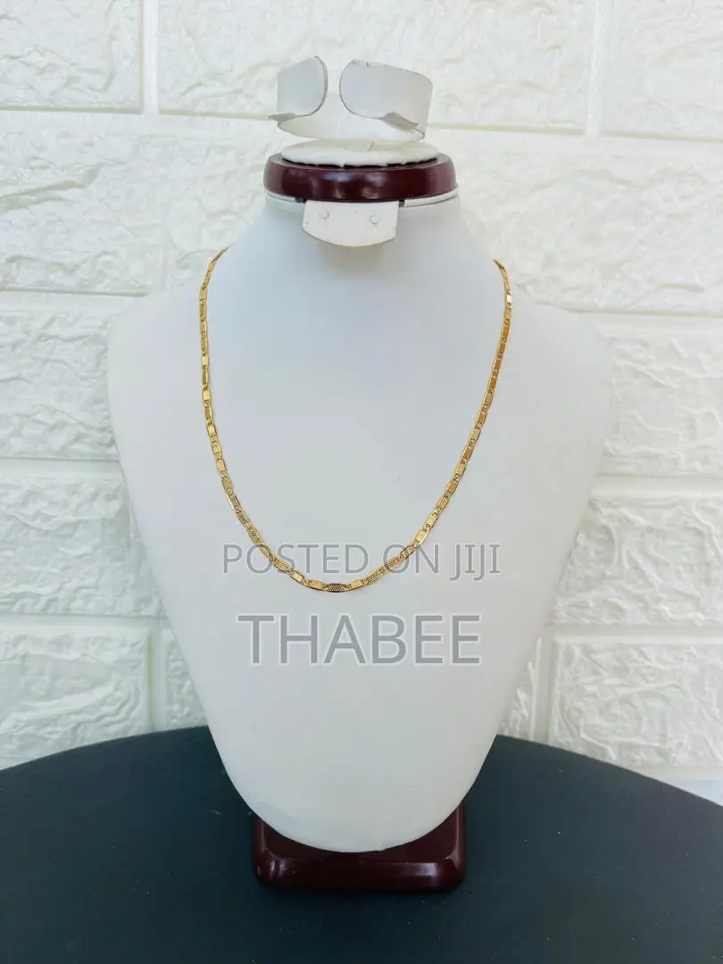 Non Tarnish Gold Replica Chains