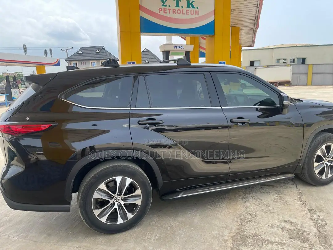 Toyota Highlander XLE FWD 2020 Black