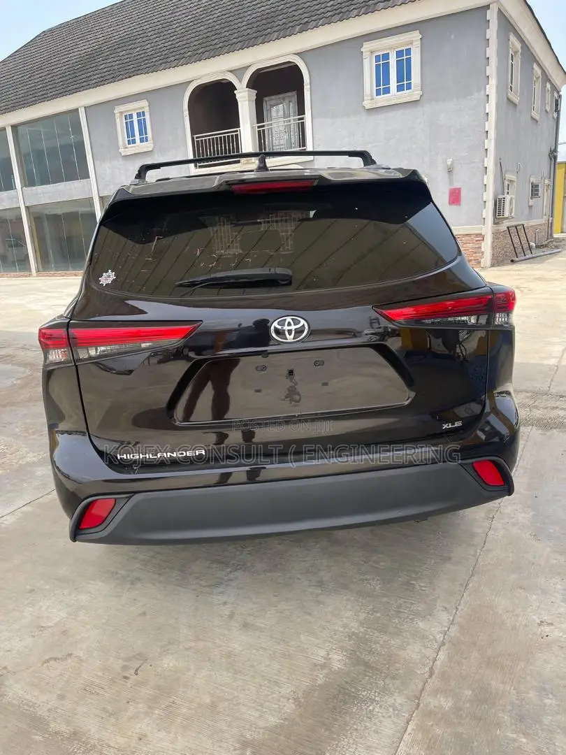 Toyota Highlander XLE FWD 2020 Black