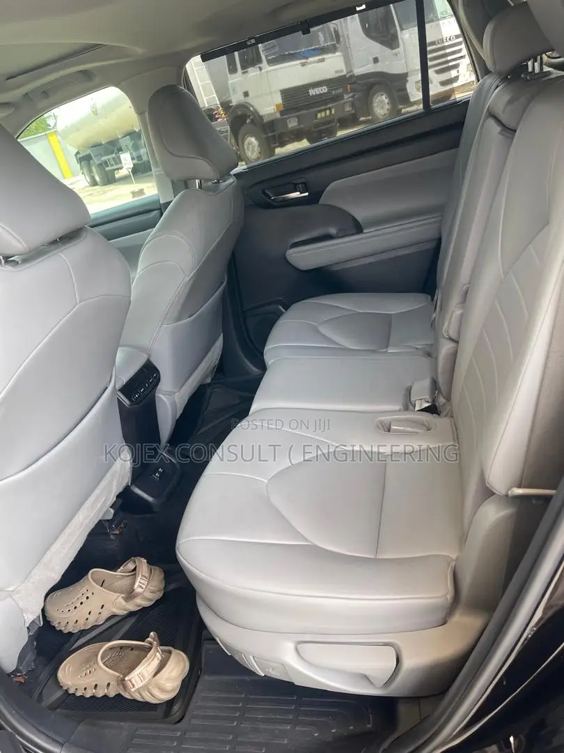 Toyota Highlander XLE FWD 2020 Black