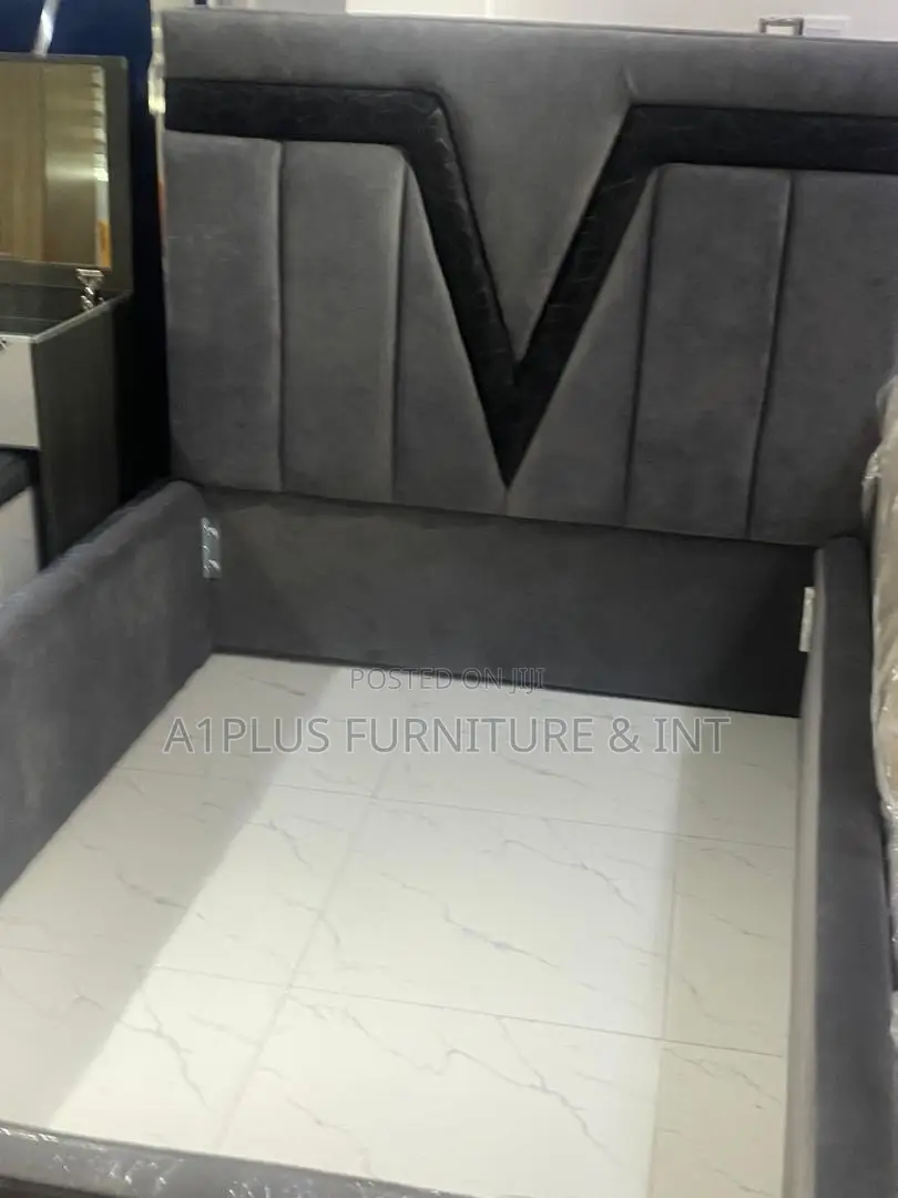 4&Half Dark Grey Bed