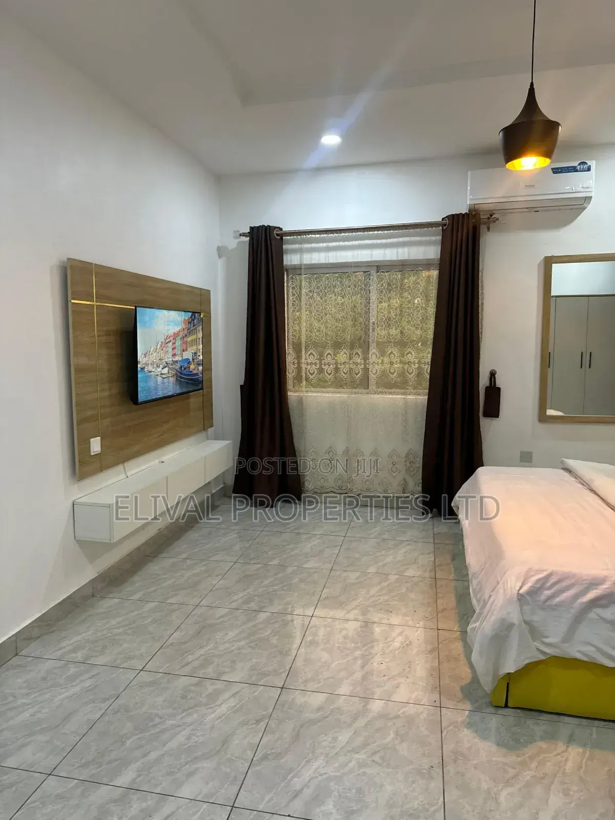 Large Studio Apartment