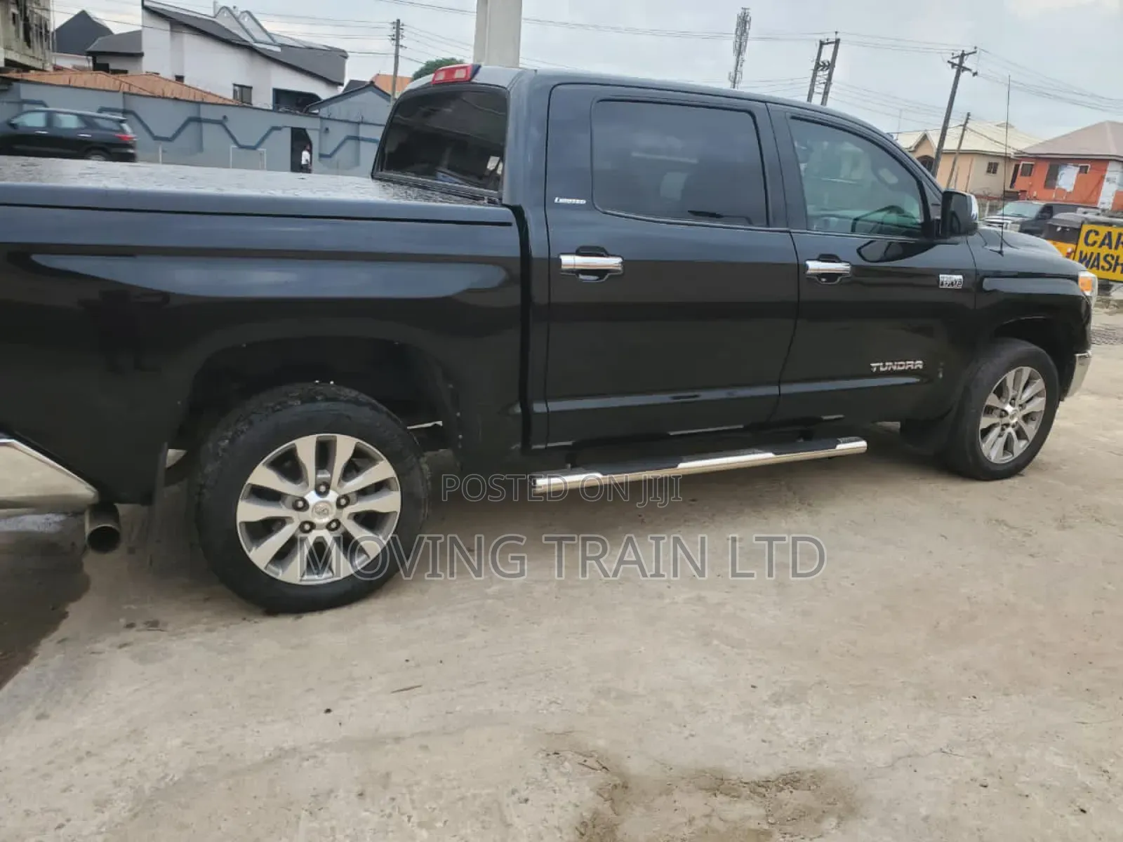 Toyota Tundra Limited 5.7L V8 4x4 CrewMax 5.6 ft. box 145.7 in. WB 2016