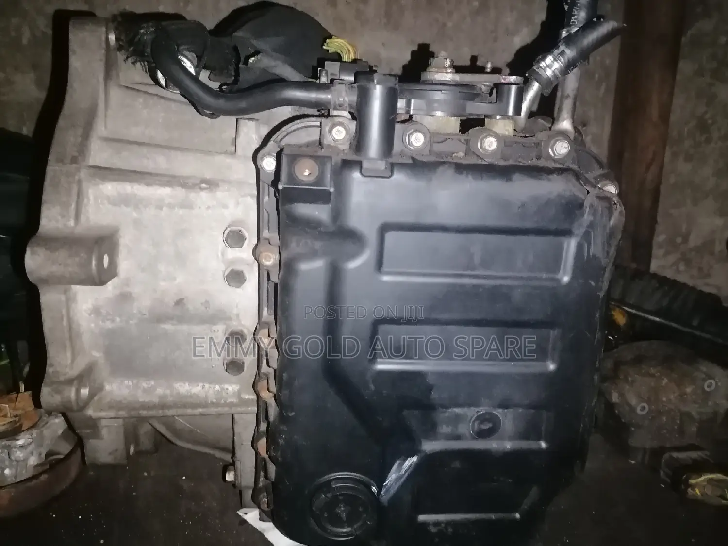 Chrysler 200 Gear Box Available
