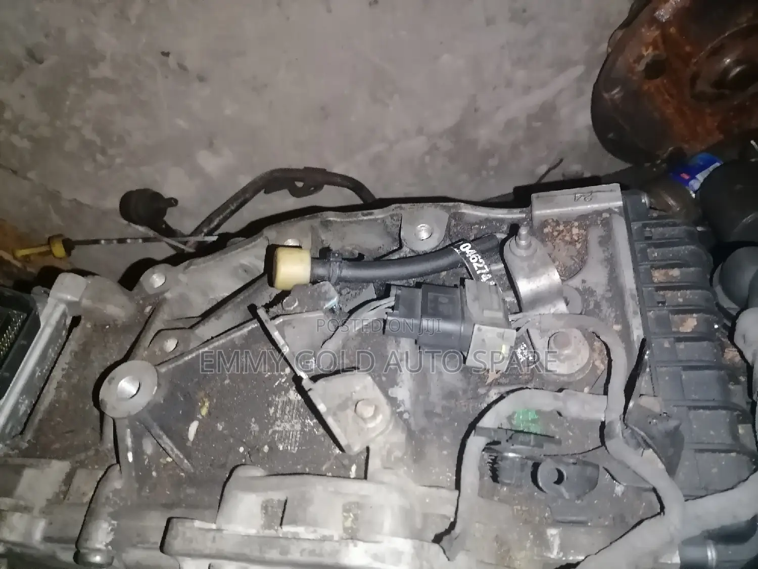 Jeep Latitude 4 Clinder Gear Box Available