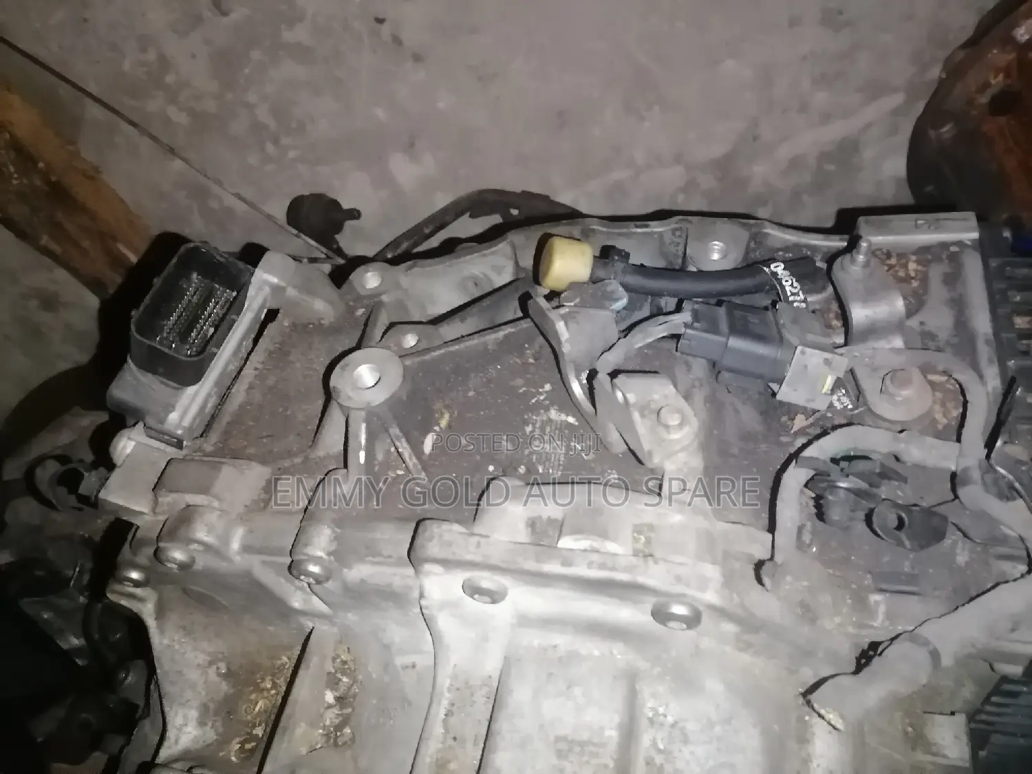 Jeep Latitude 4 Clinder Gear Box Available