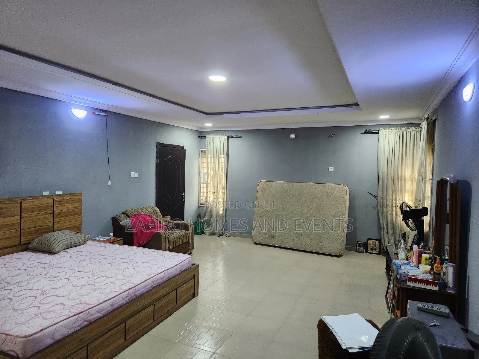 6bdrm Duplex in Ire Akari Estate, Akala Express for sale
