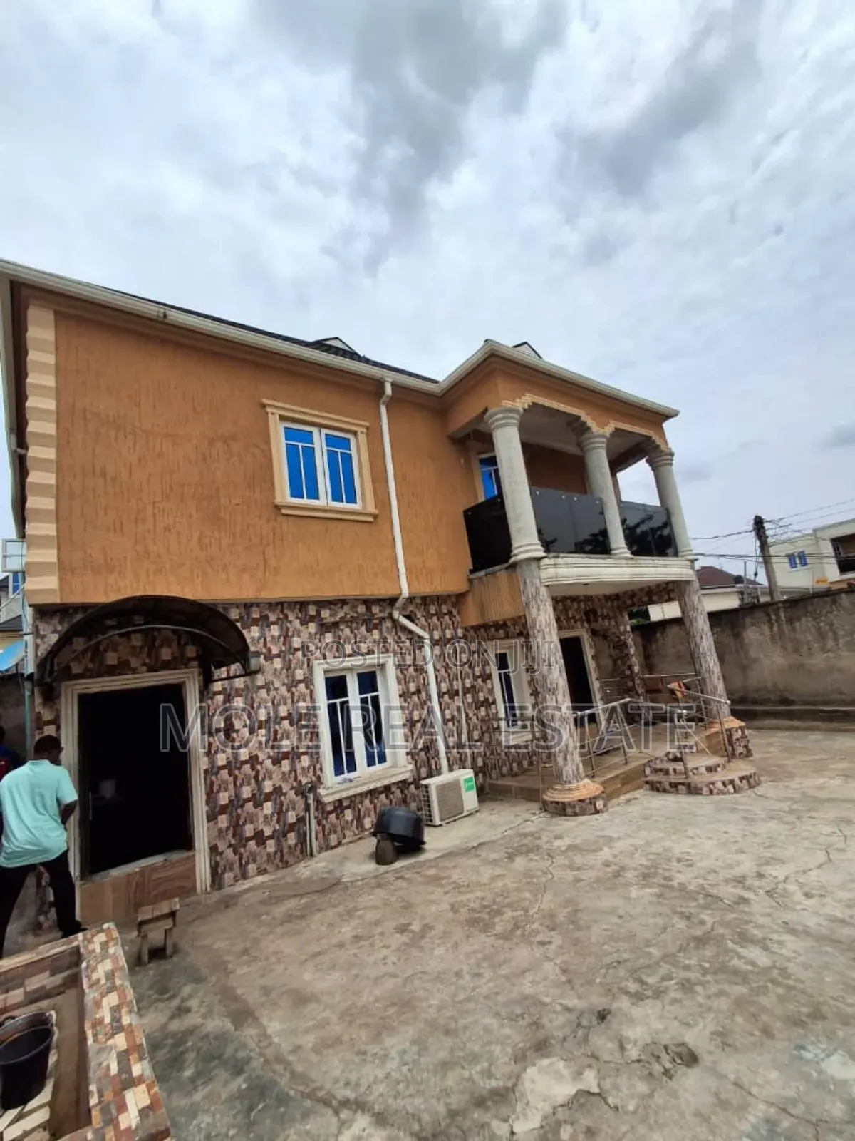 4bdrm Duplex in Age, Agege for sale