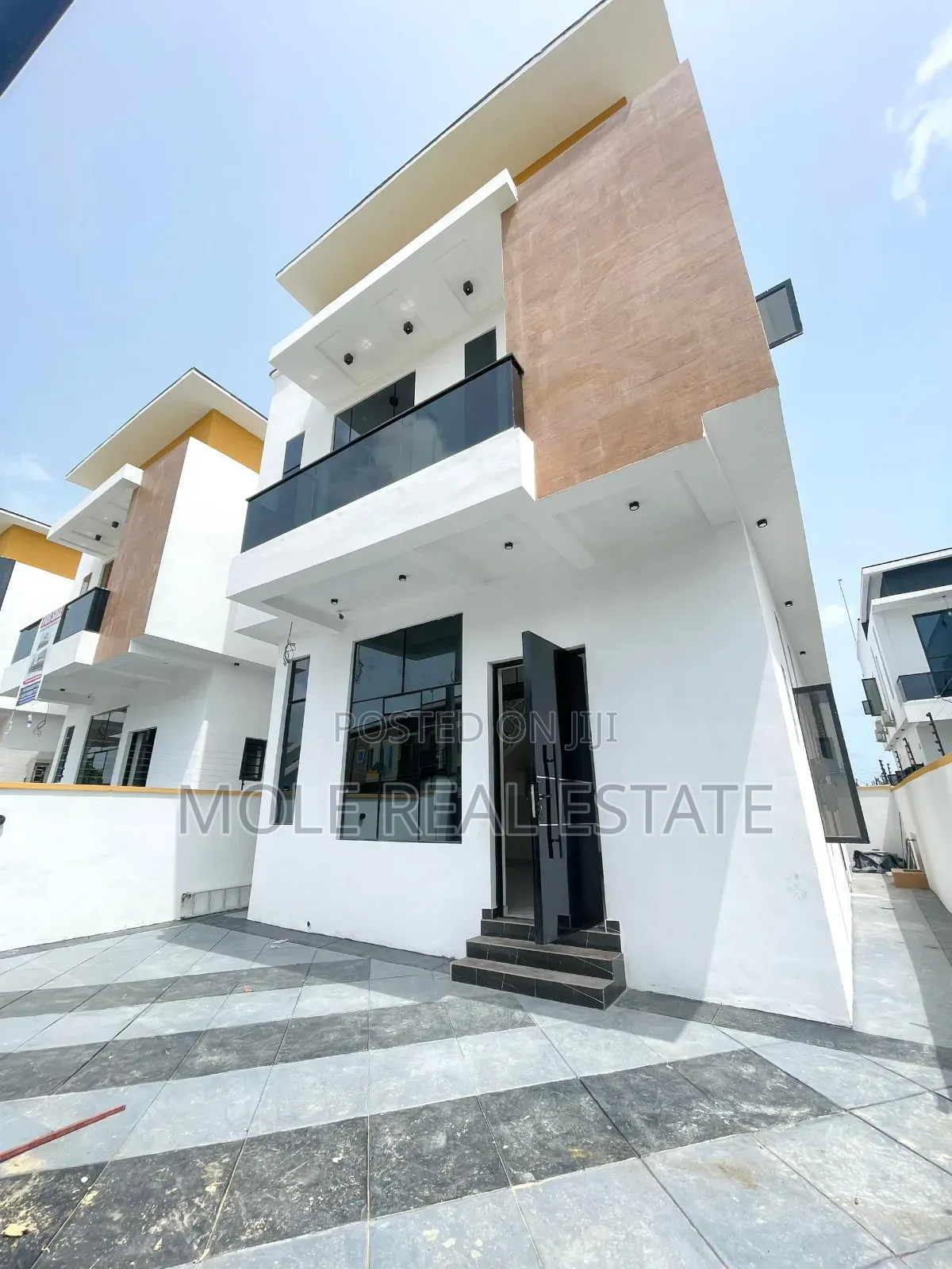 Furnished 4bdrm Duplex in Ajah for sale