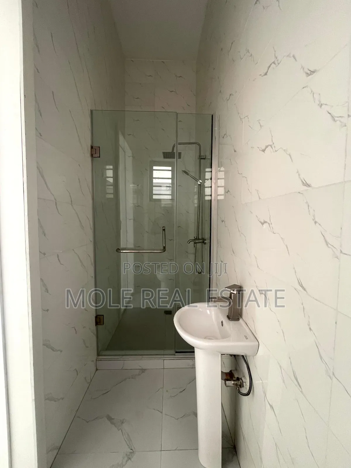 Furnished 4bdrm Duplex in Ajah for sale