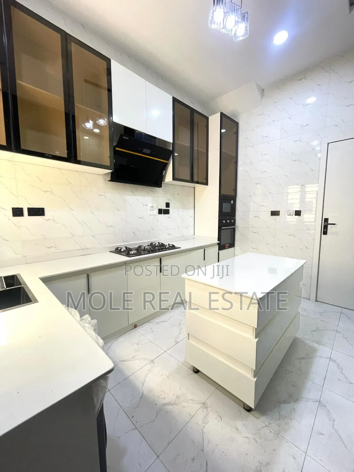 Furnished 4bdrm Duplex in Ajah for sale