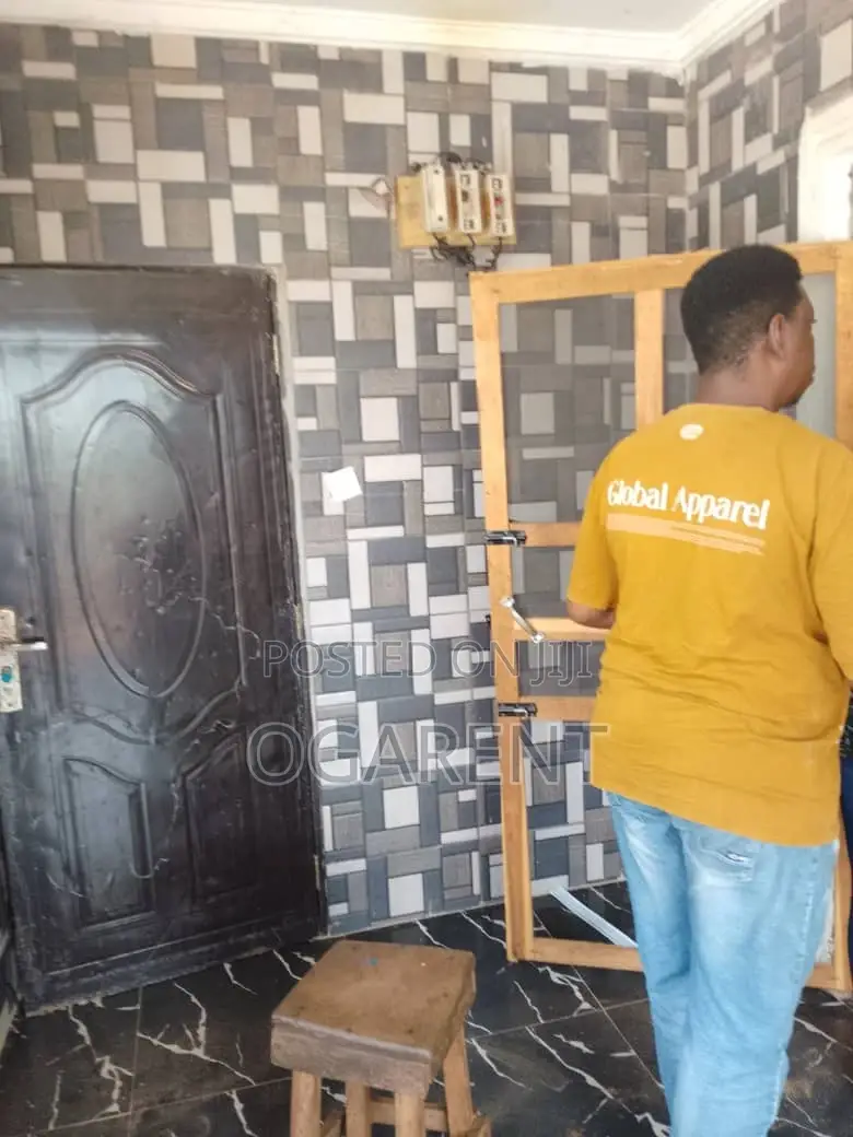 2bdrm Apartment in Airport Rd, Benin City for rent