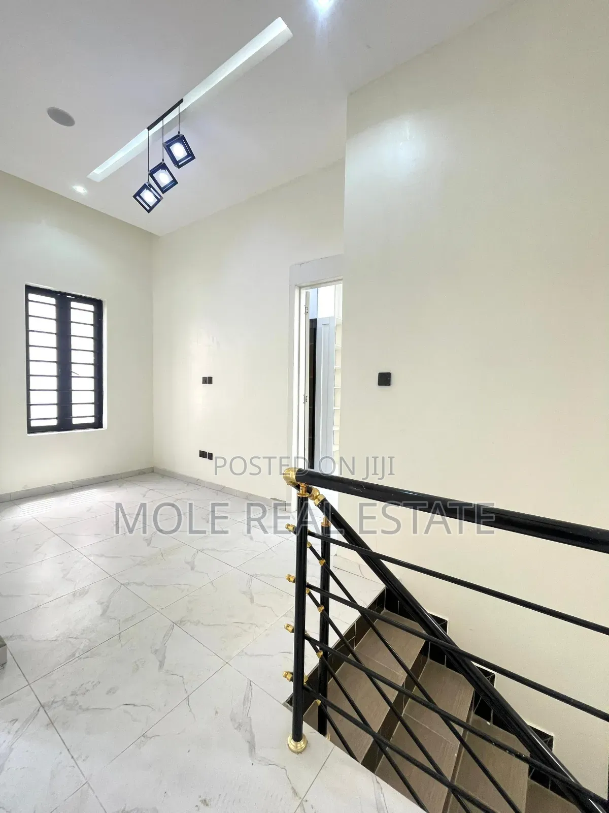 Furnished 3bdrm Block of Flats in Ikate, Lekki Phase 1 for sale